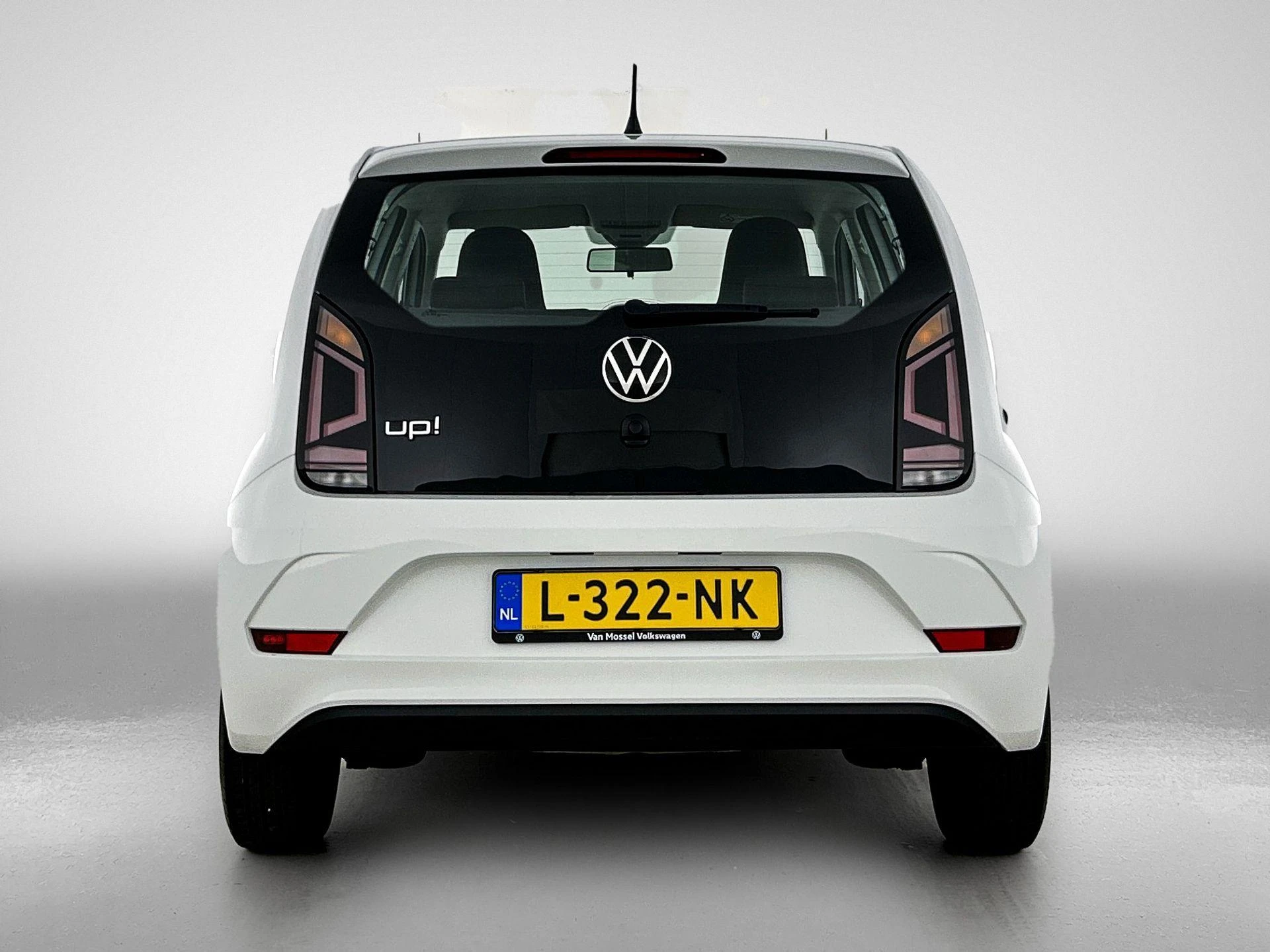 Volkswagen-up!-image-2