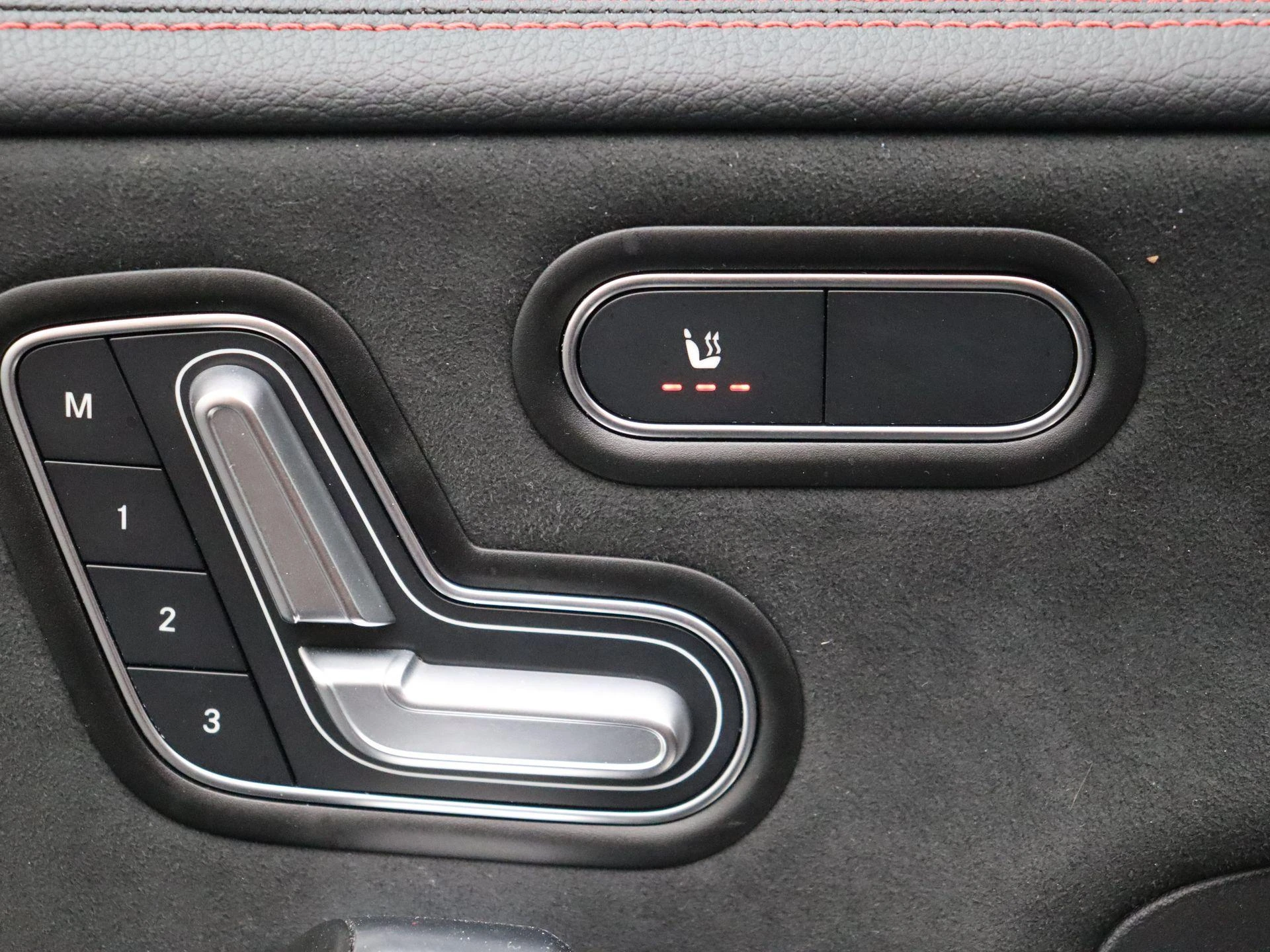 Mercedes-Benz-CLA-image-8