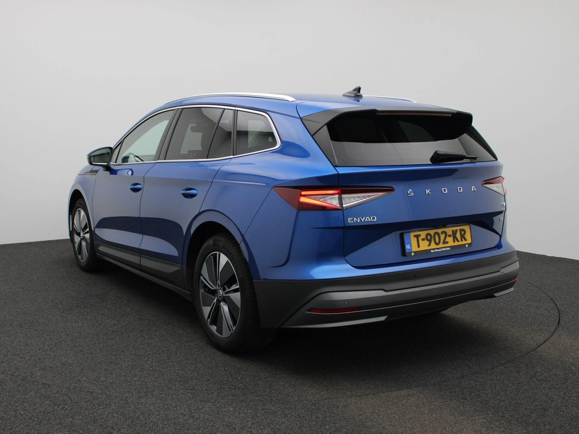 Škoda-Enyaq iV-image-1