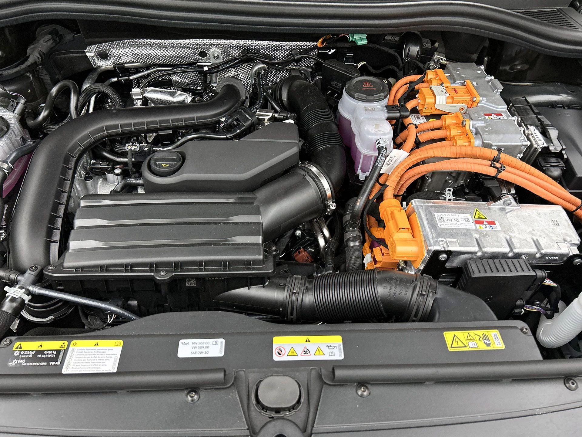 Volkswagen-Tiguan-image-33