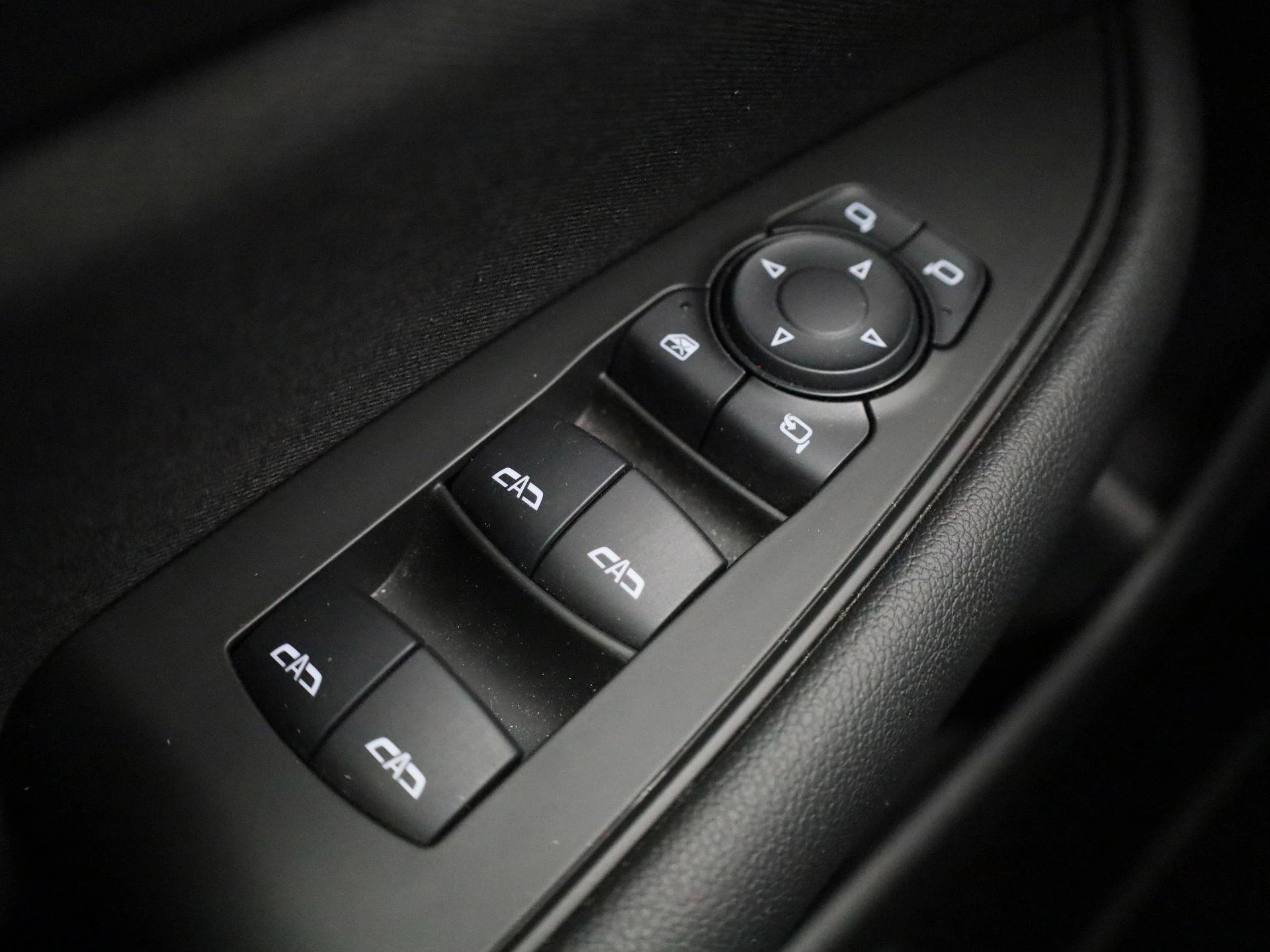 Opel-Insignia-image-27