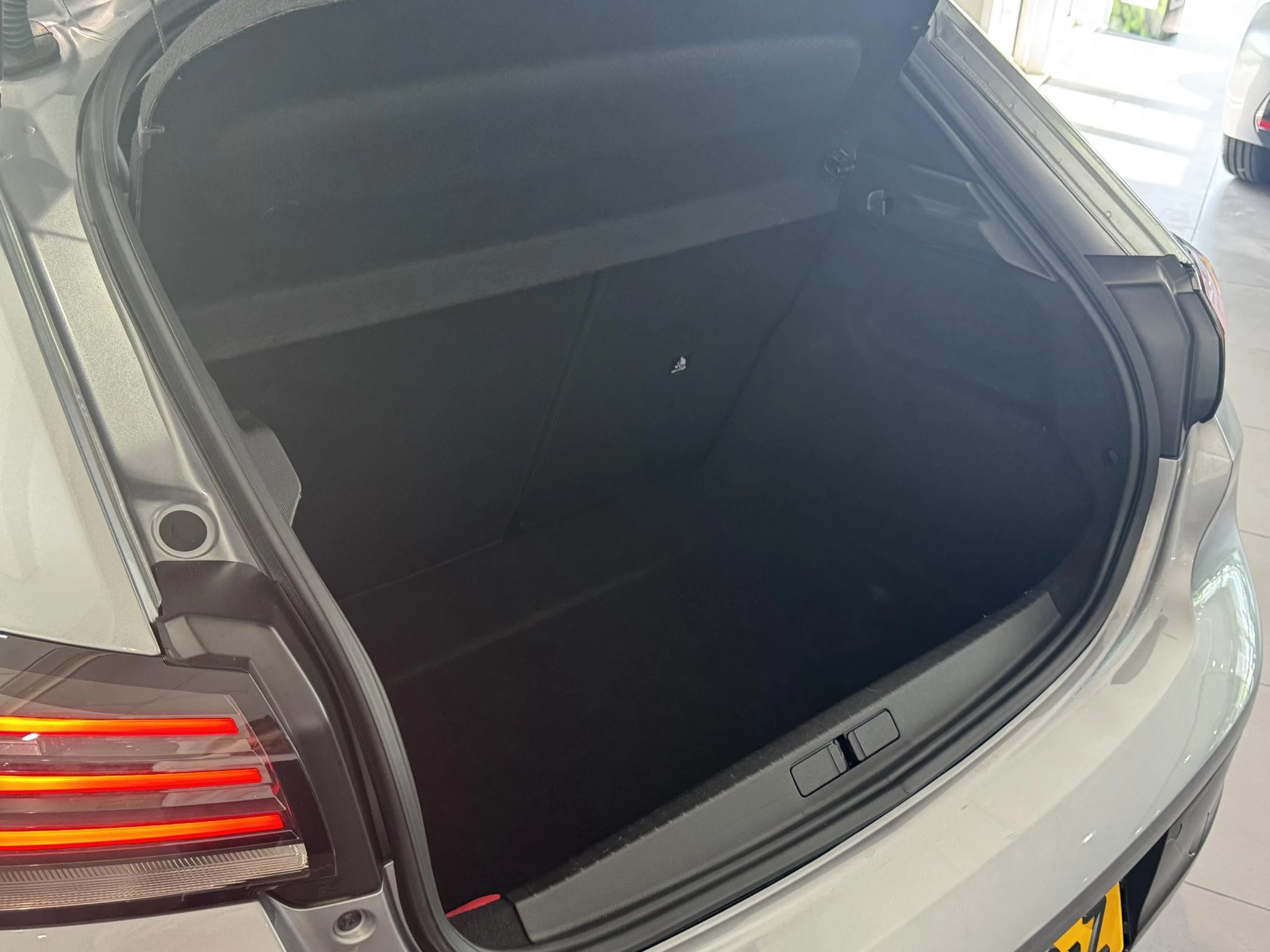 Peugeot 208 1.2 PureTech 100 Allure