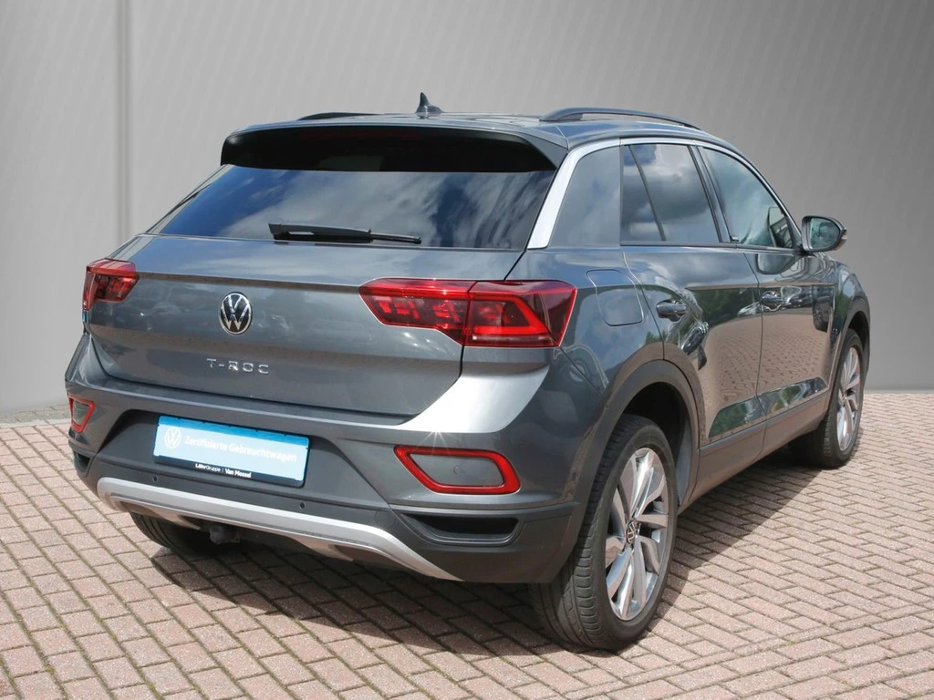 Volkswagen-T-Roc-image-4