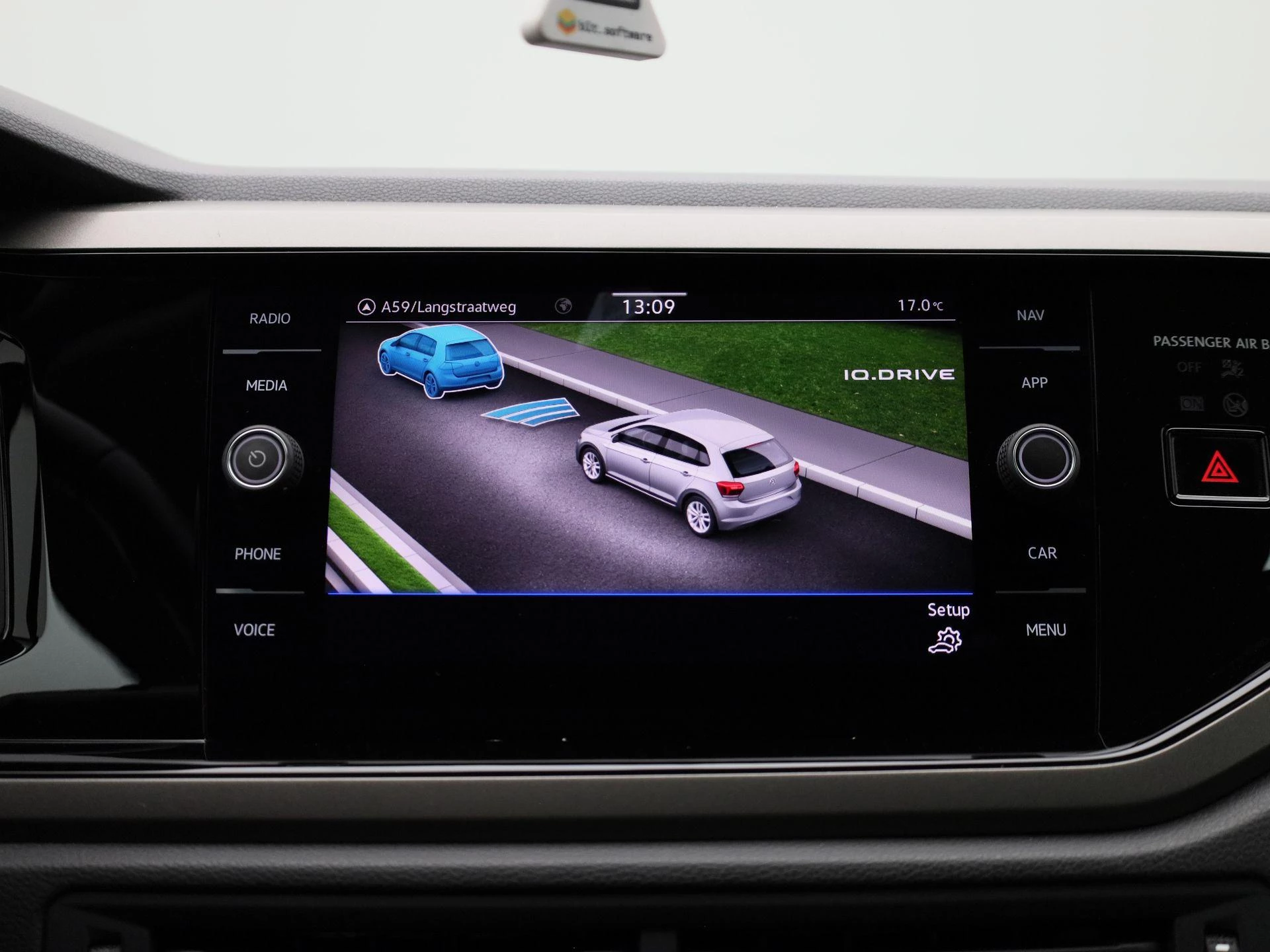 Volkswagen-Polo-image-24