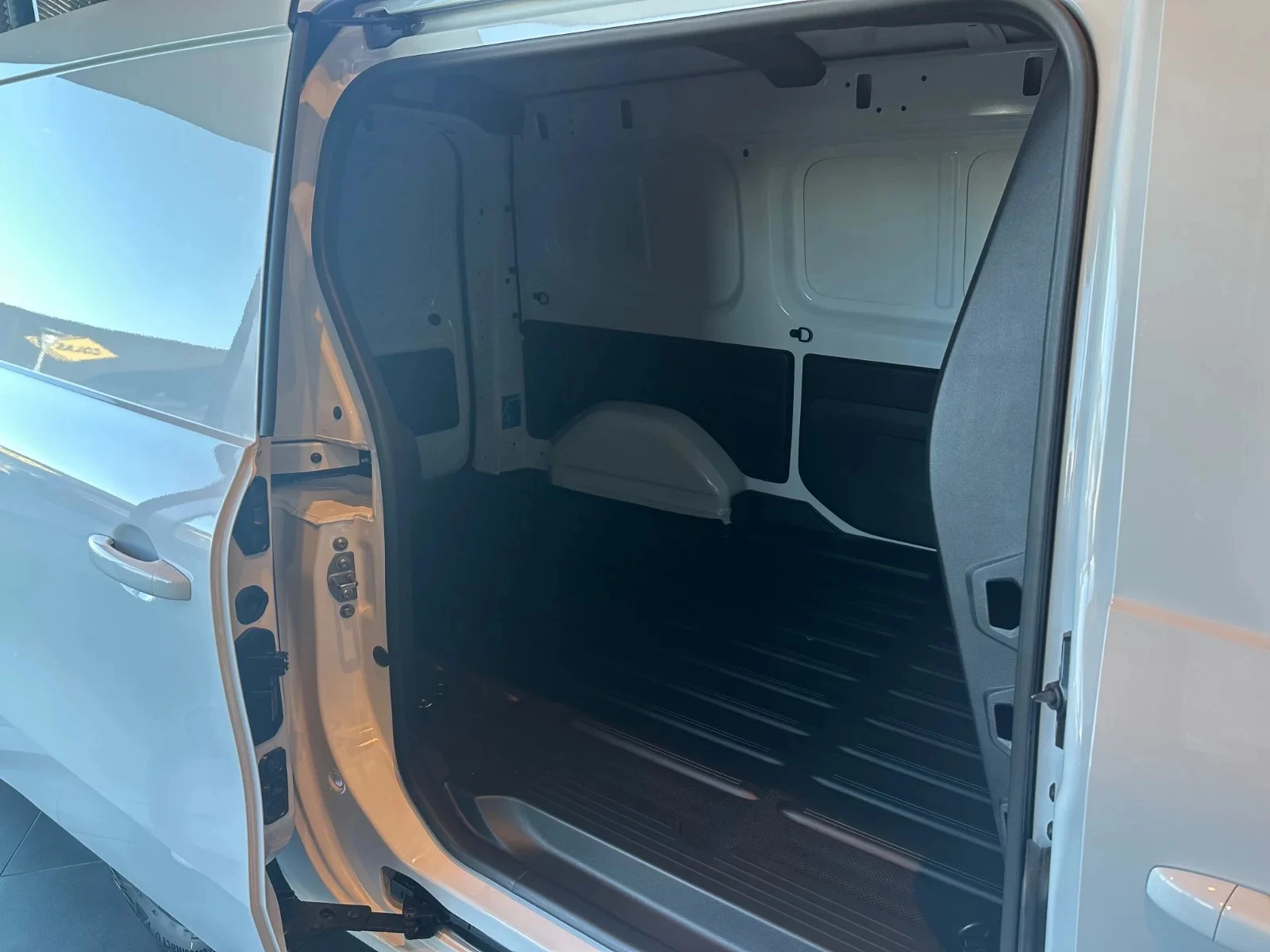 Mercedes-Benz-Citan-image-4