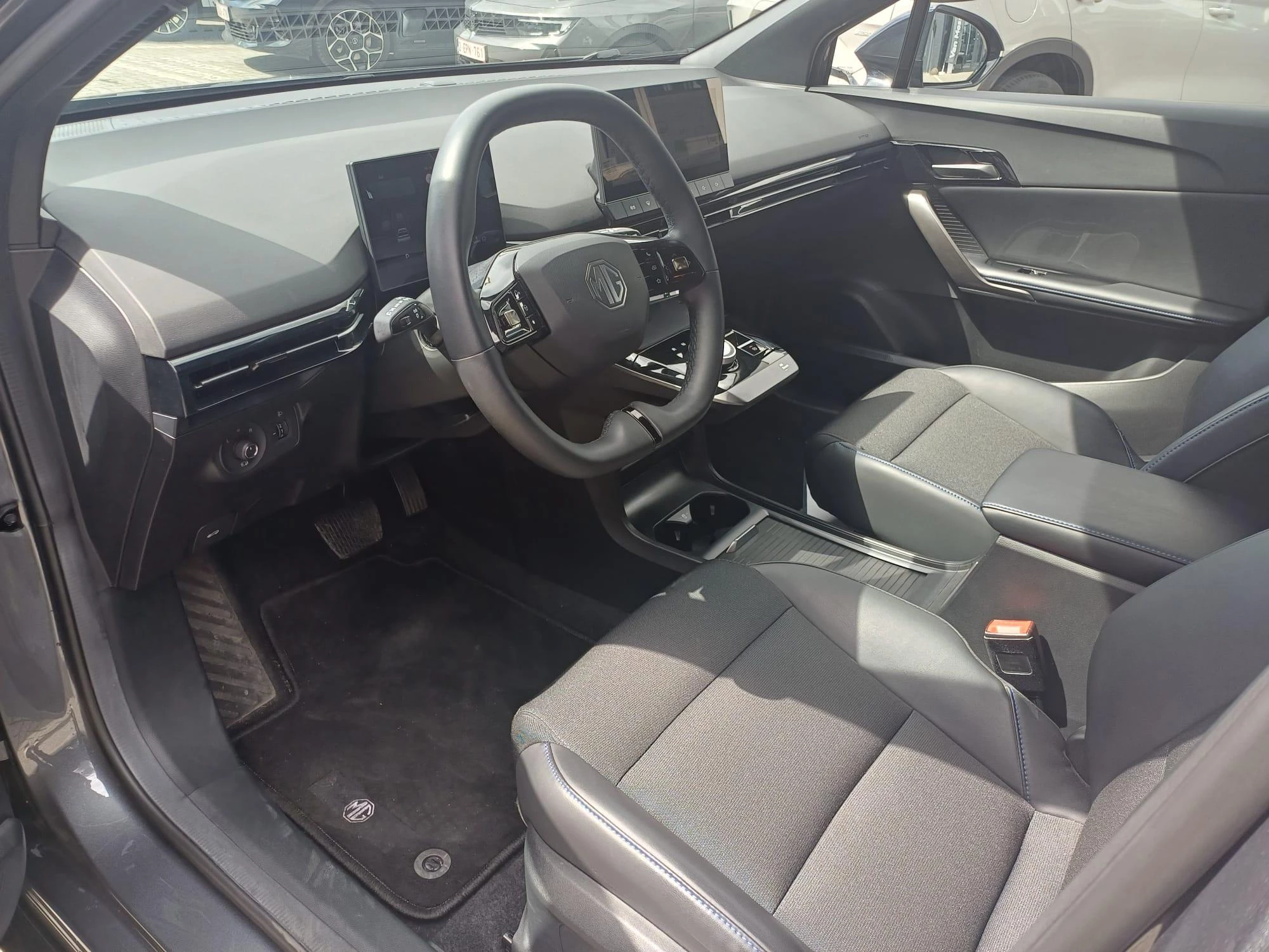 MG MG4 EV 64 kWh Luxury