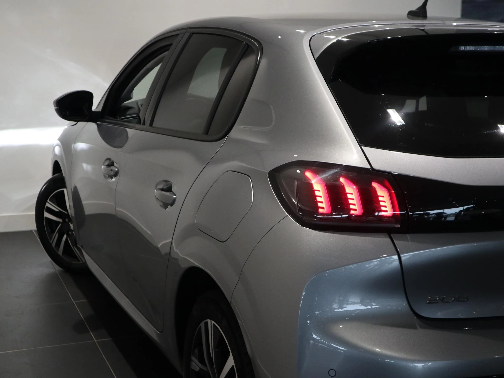 Peugeot-208-image-23
