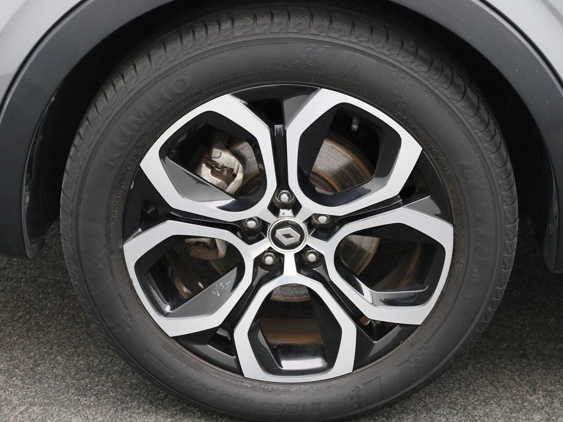 Renault-Arkana-image-11