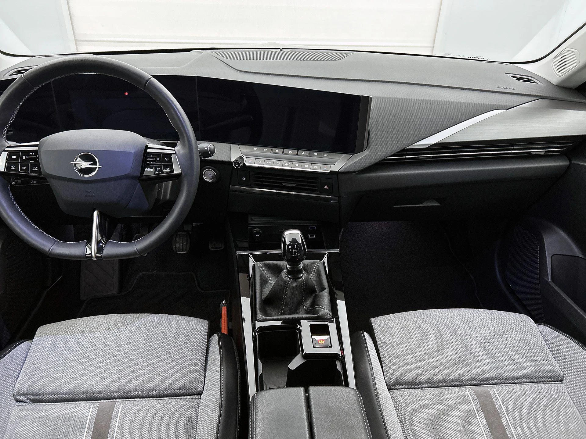 Opel-Astra-image-19