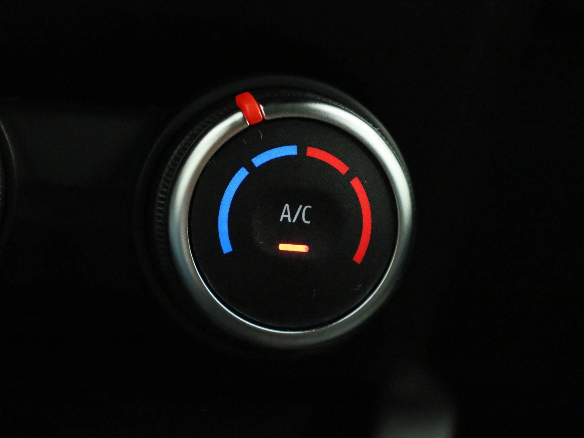 Renault-Clio-image-18