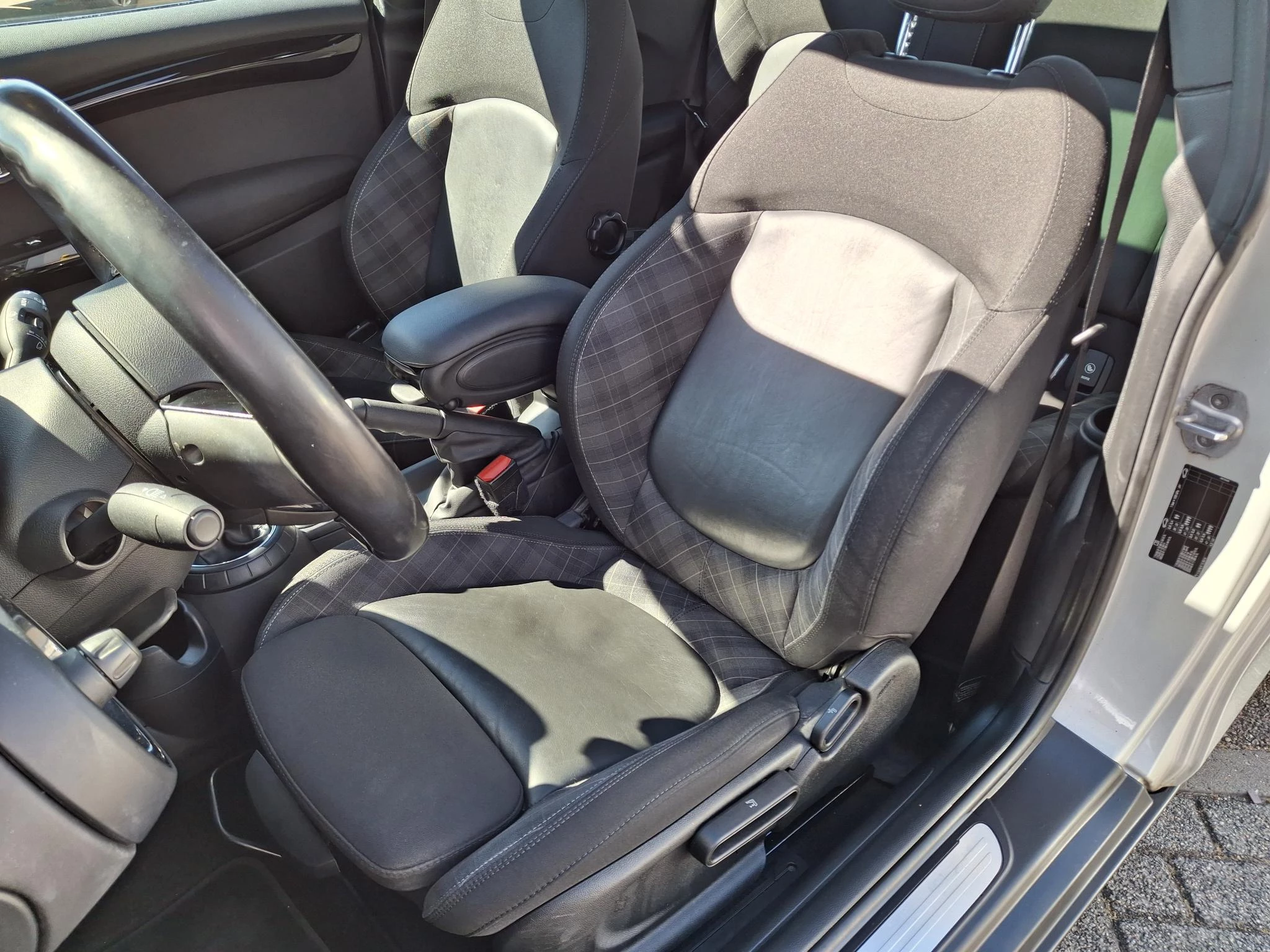 MINI-Cooper-image-9