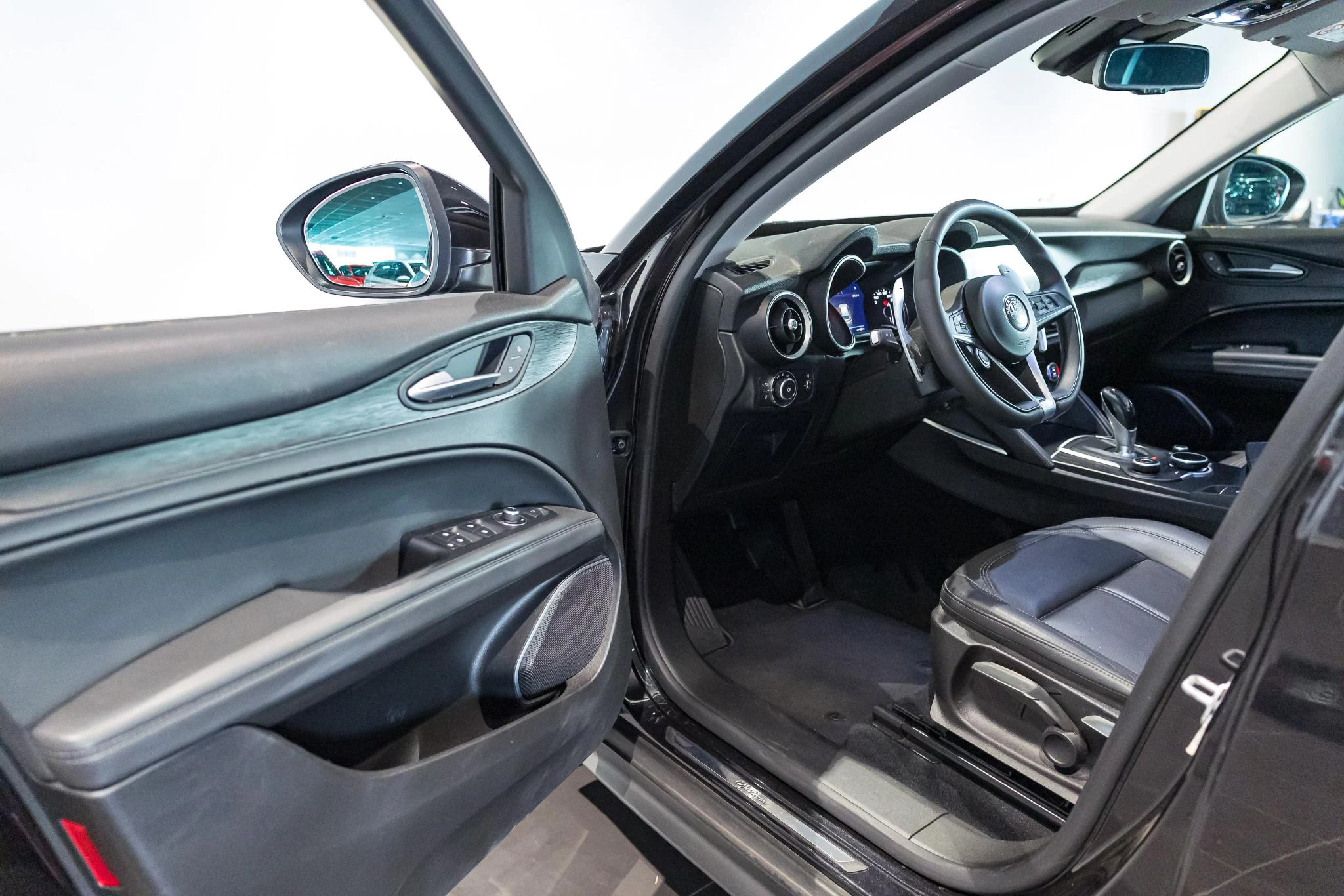 Alfa Romeo-Stelvio-image-20
