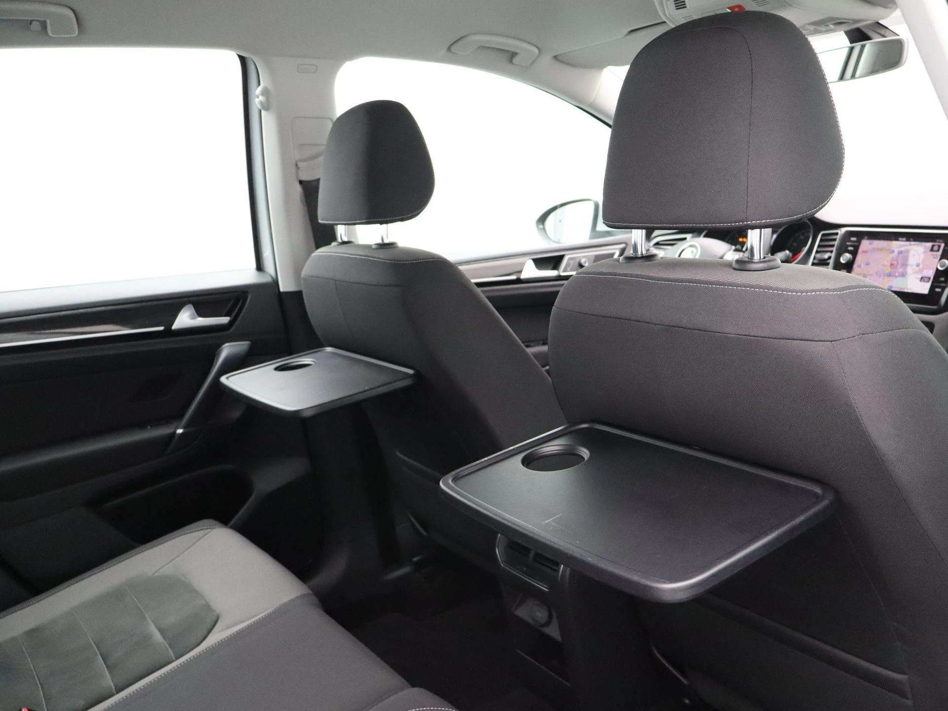 Volkswagen-Golf Sportsvan-image-31