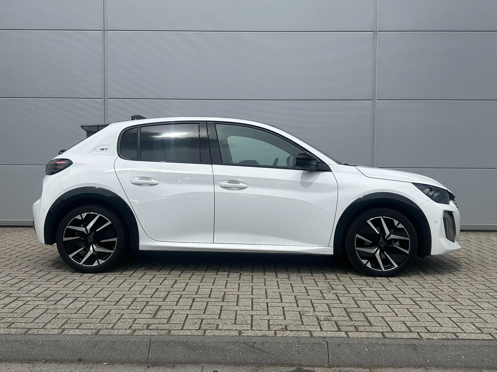 Peugeot-208-image-6