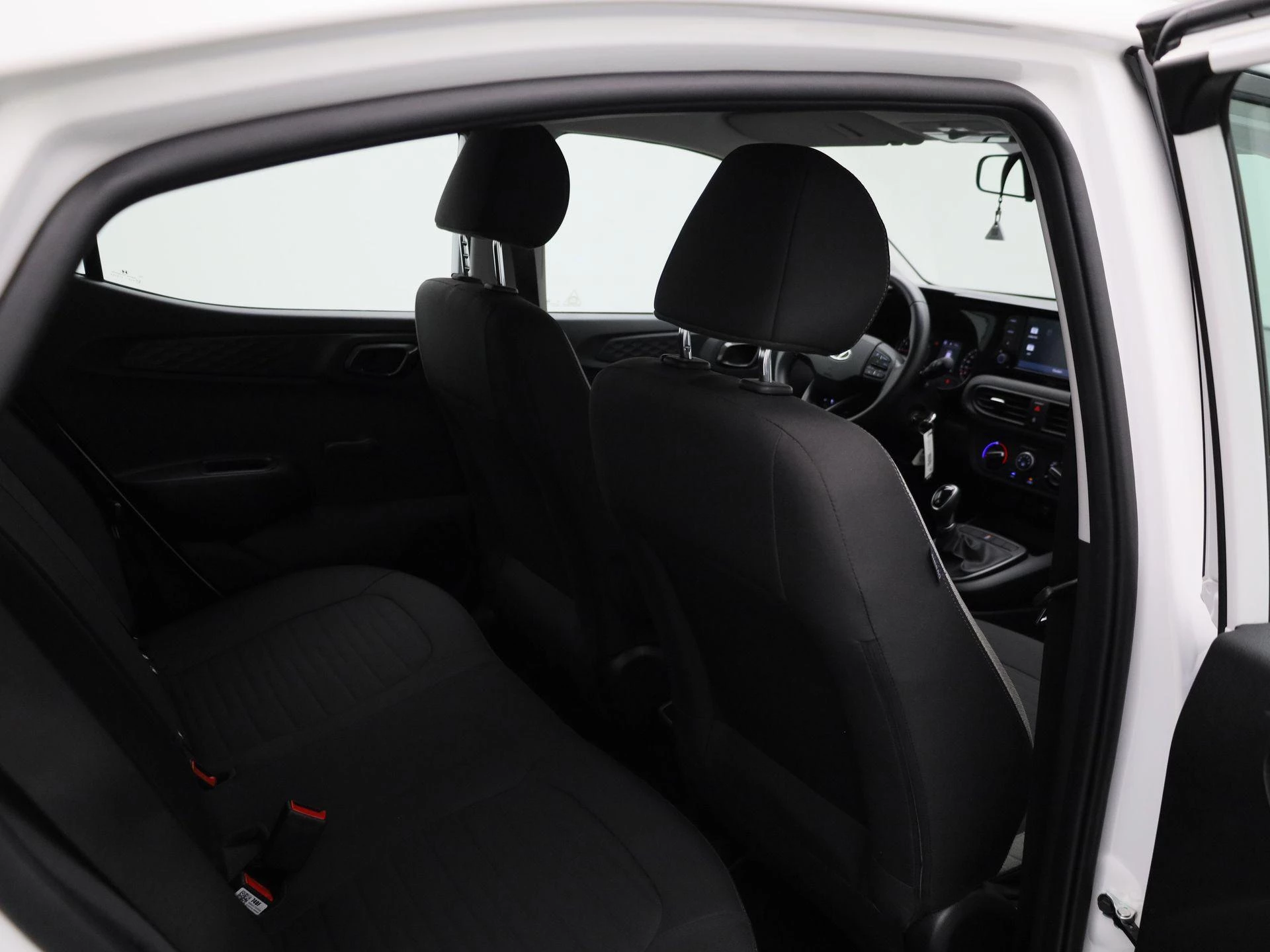 Hyundai-i10-image-28