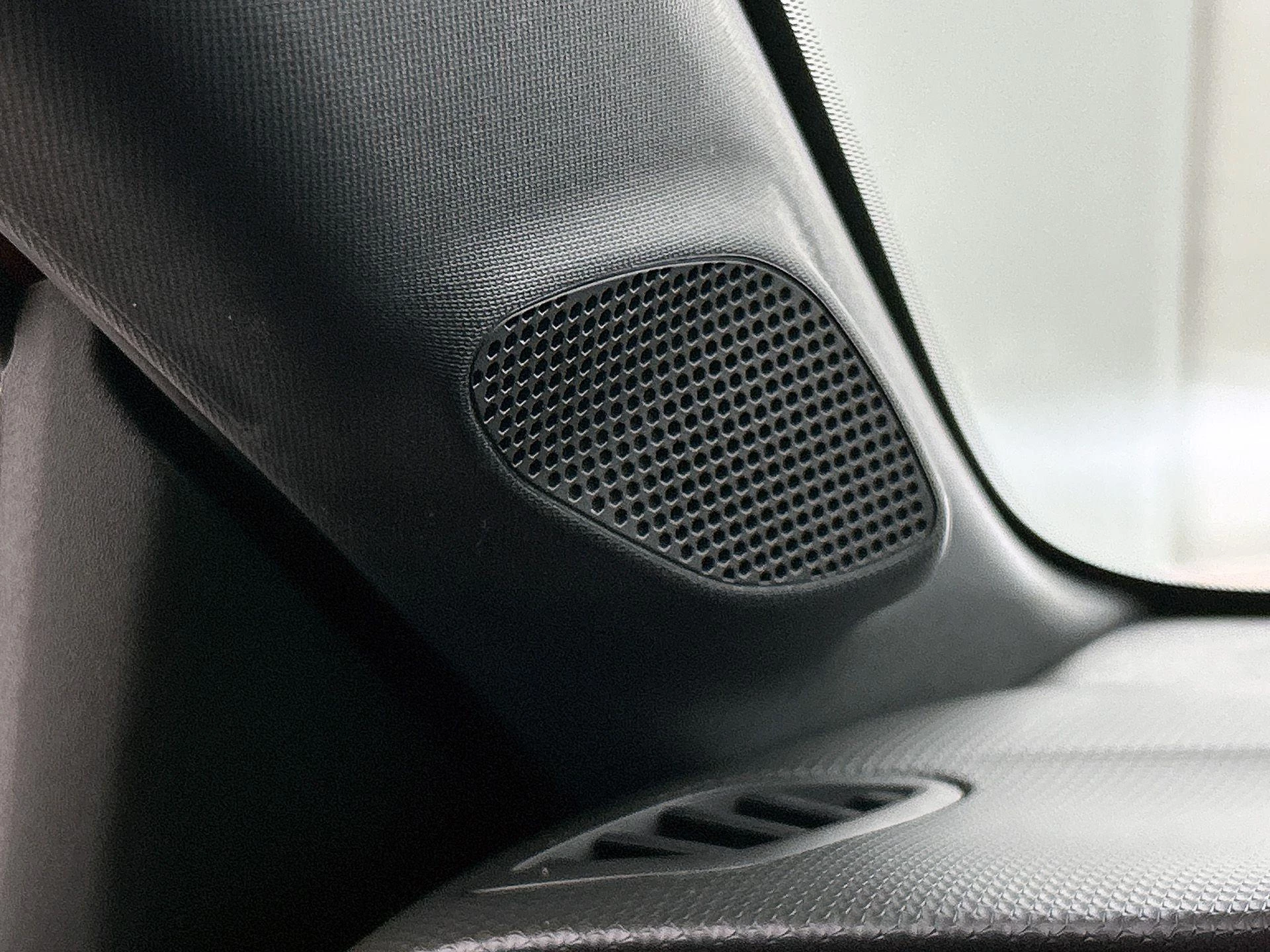 Opel-Corsa-image-19