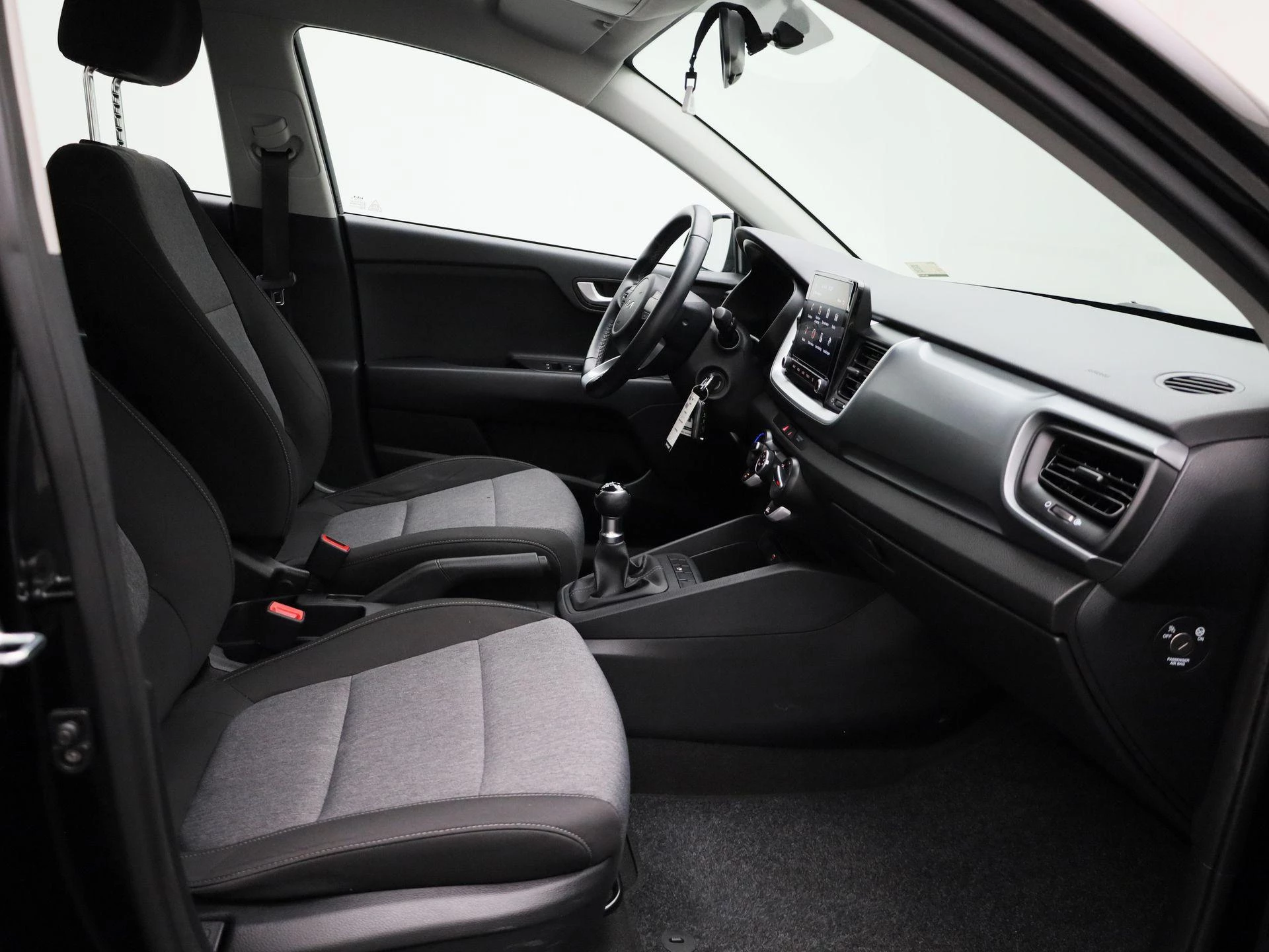 Kia-Stonic-image-28