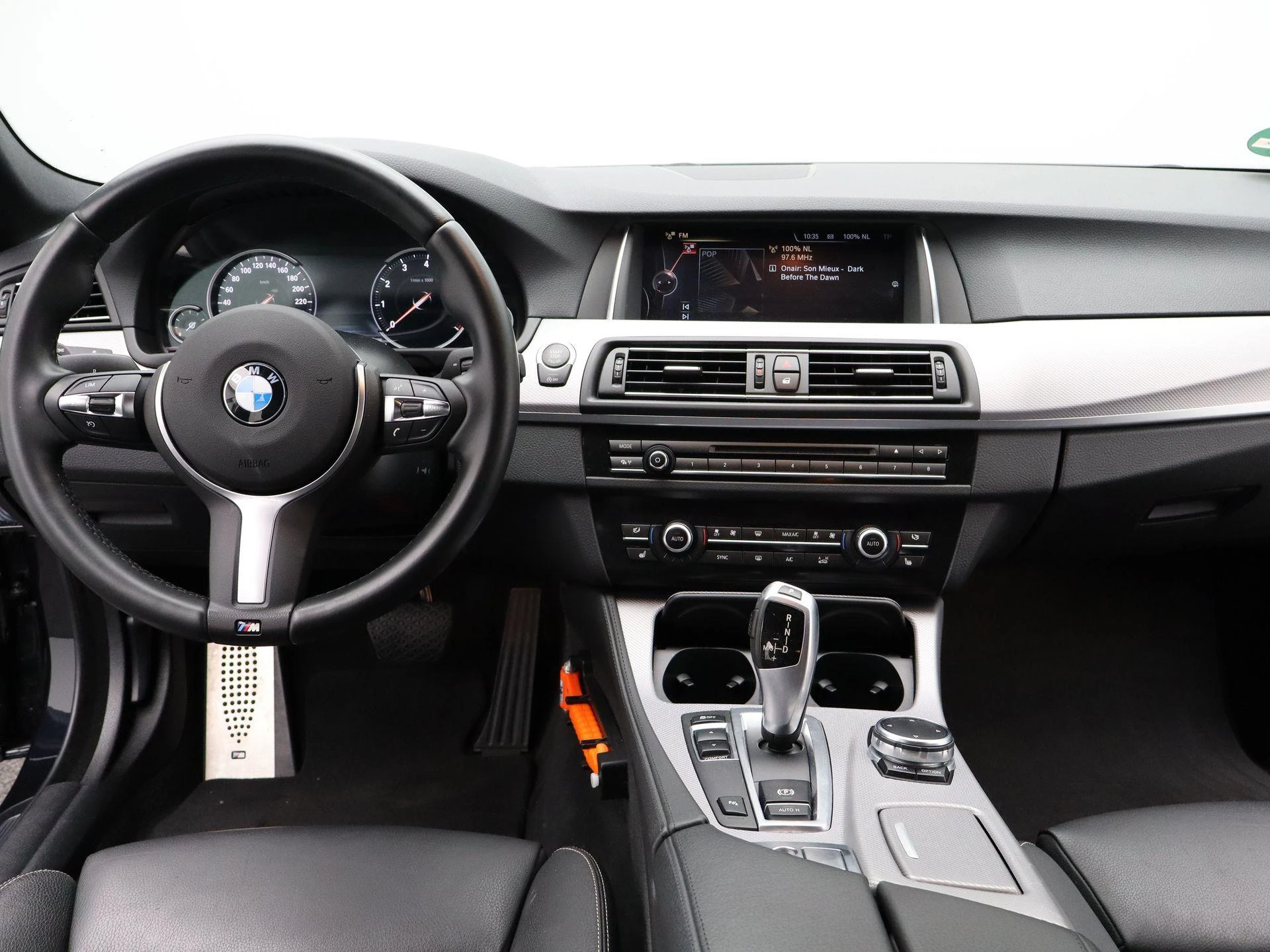 BMW-5 Serie-image-12