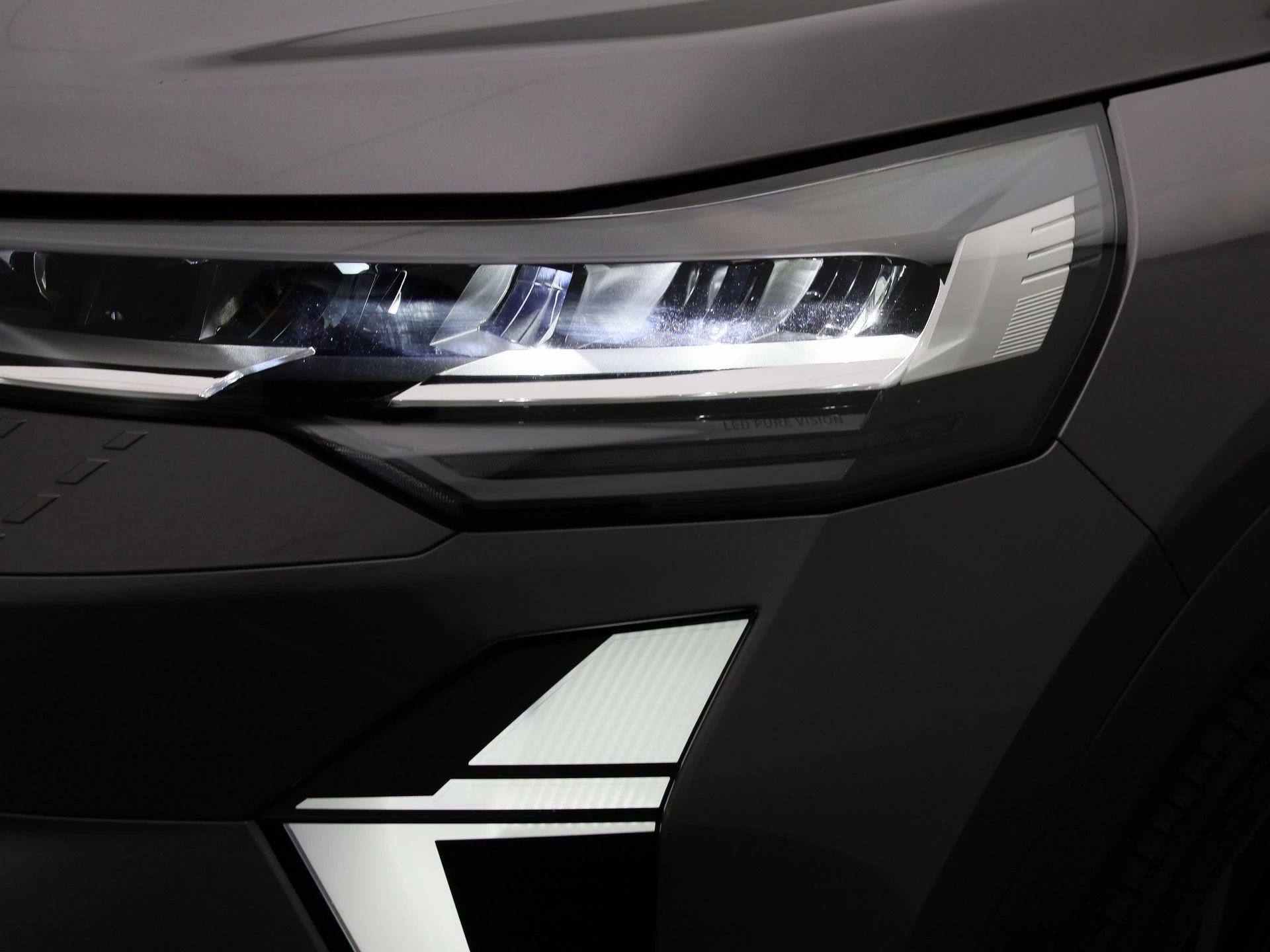 Renault-Captur-image-12