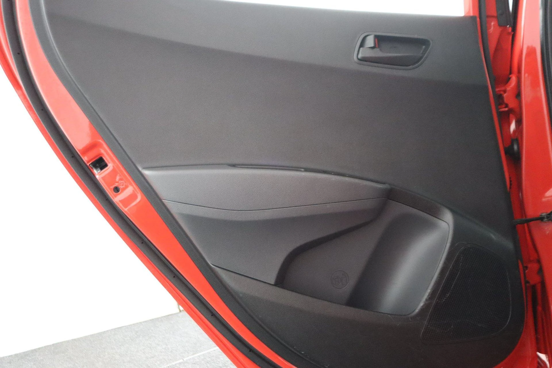 Hyundai-i10-image-32