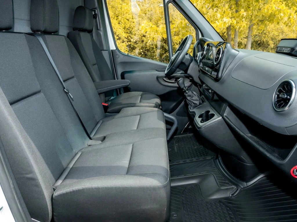 Mercedes-Benz-Sprinter 317-image-11