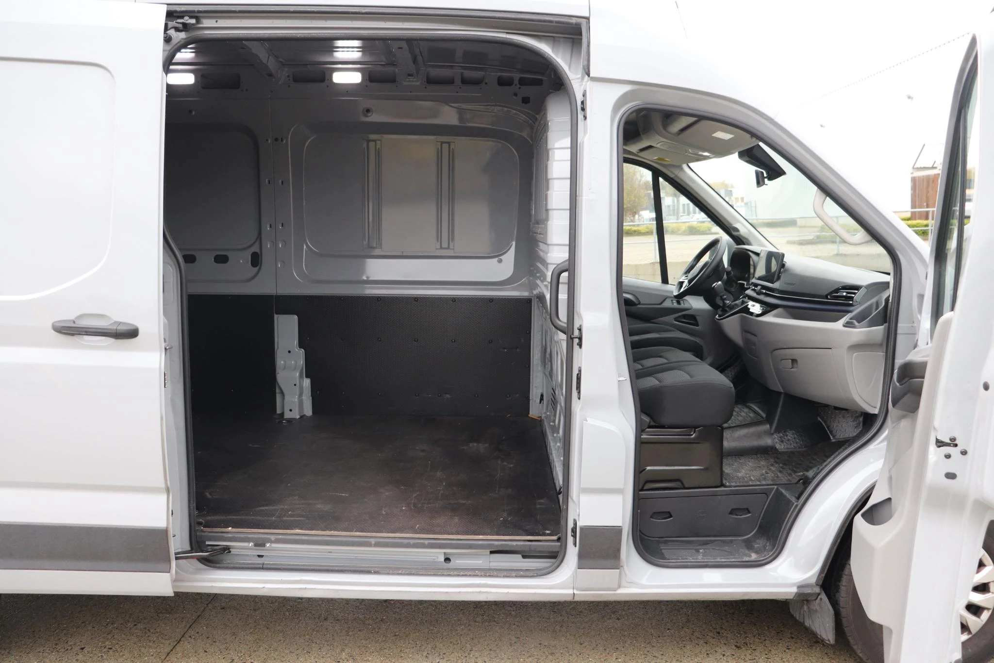 Maxus-Deliver9-image-11