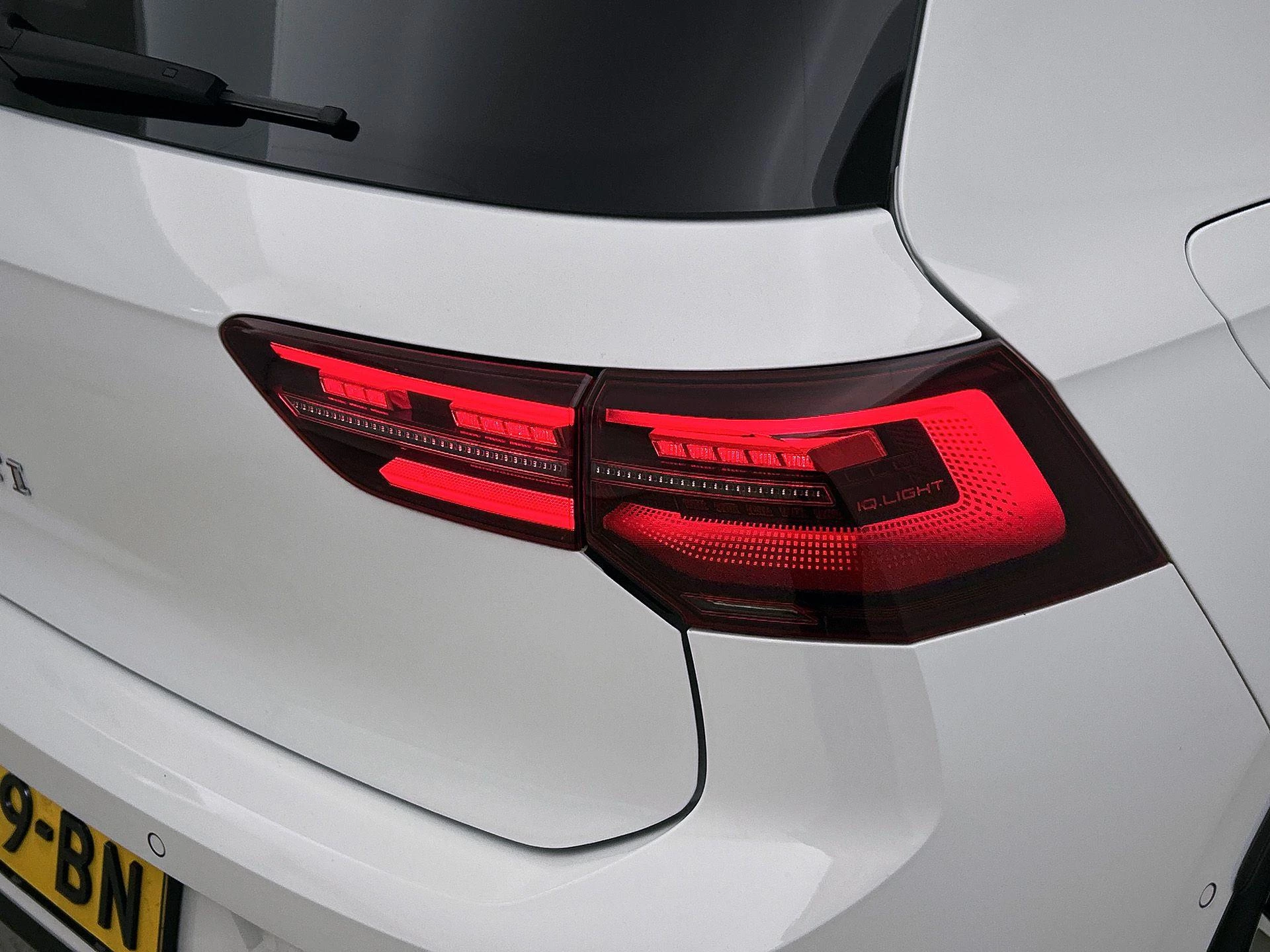 Volkswagen-Golf-image-22