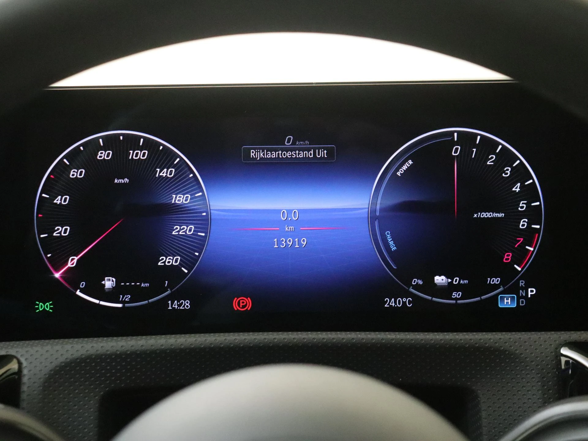 Mercedes-Benz-A-Klasse-image-10