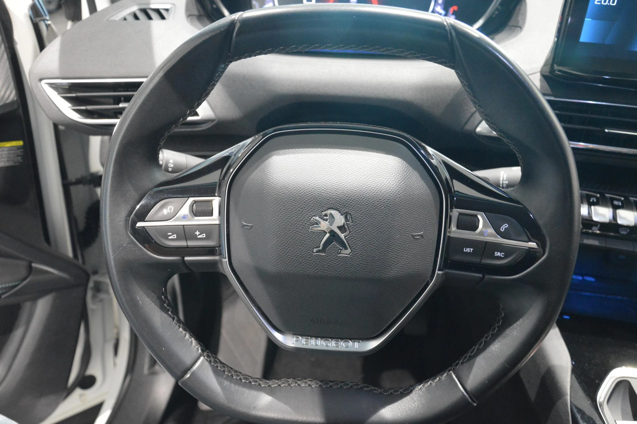 Peugeot-3008-image-11