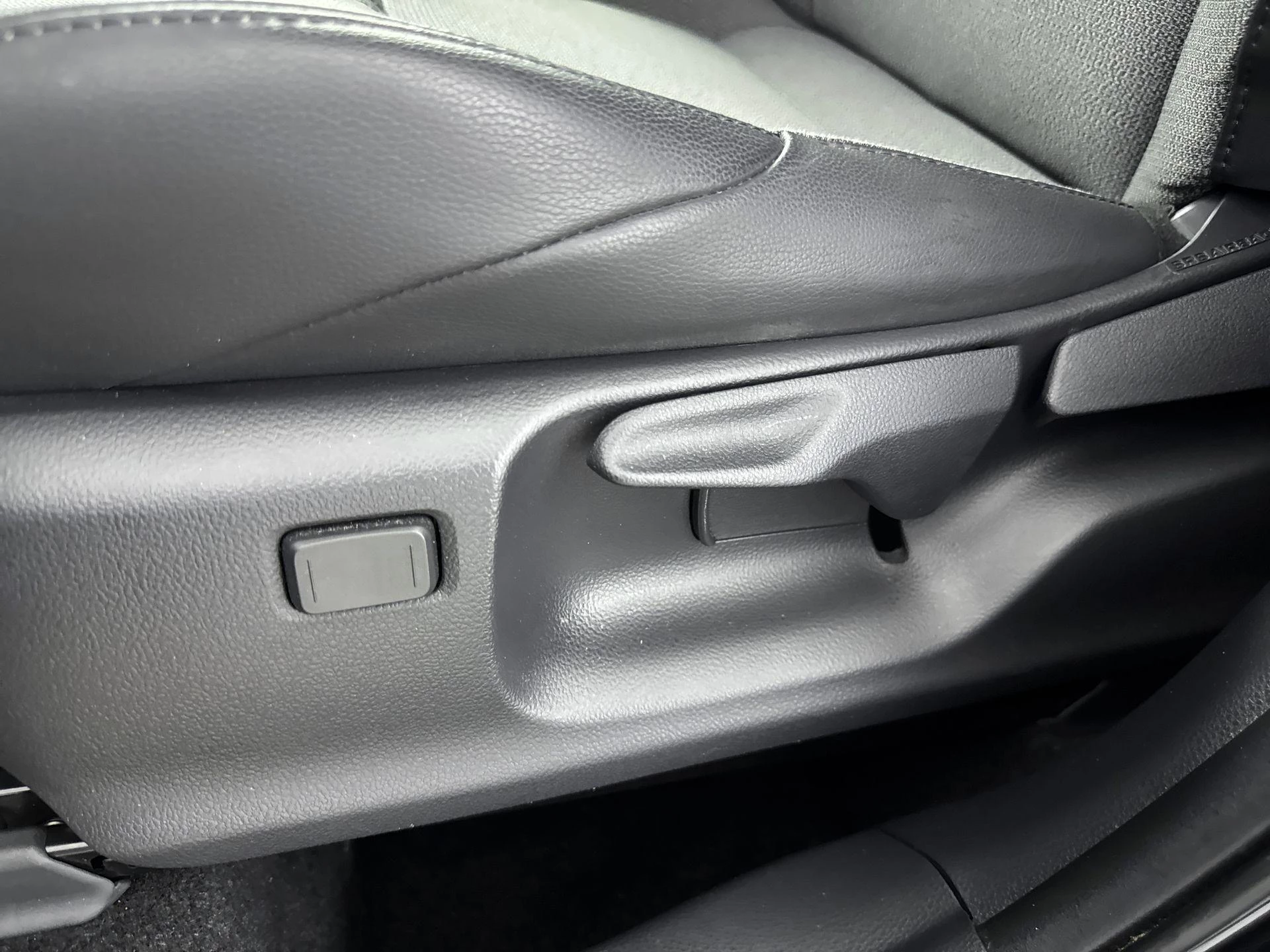 Toyota-Corolla Cross-image-15