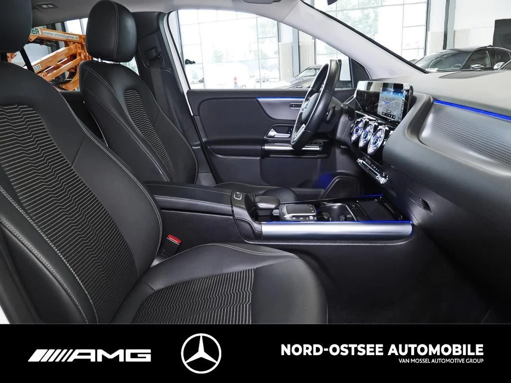 Mercedes-Benz GLA 220 d 4M PROGRESSIVE KAMERA PANO HUD NAVI Progressive