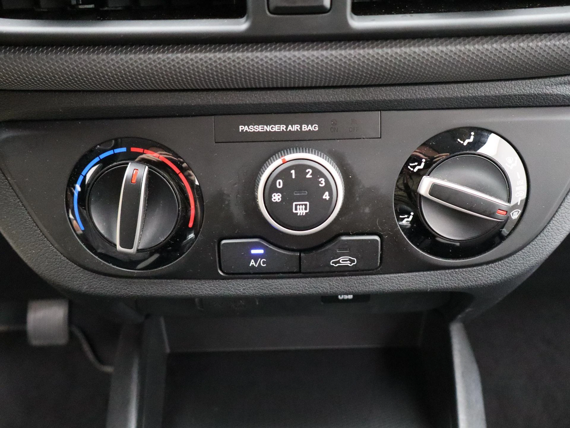 Hyundai-i10-image-18