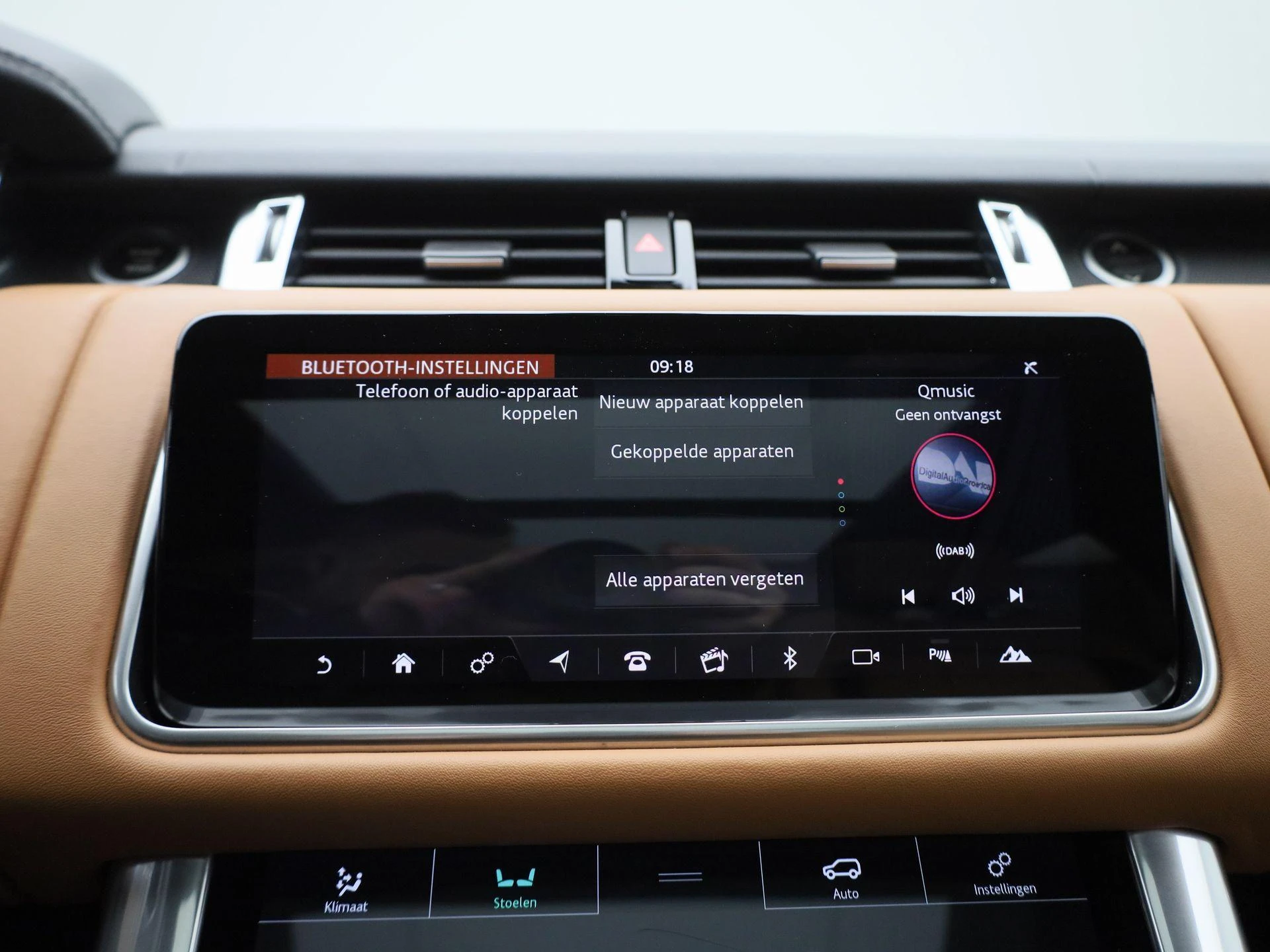 Land Rover-Range Rover Sport-image-22