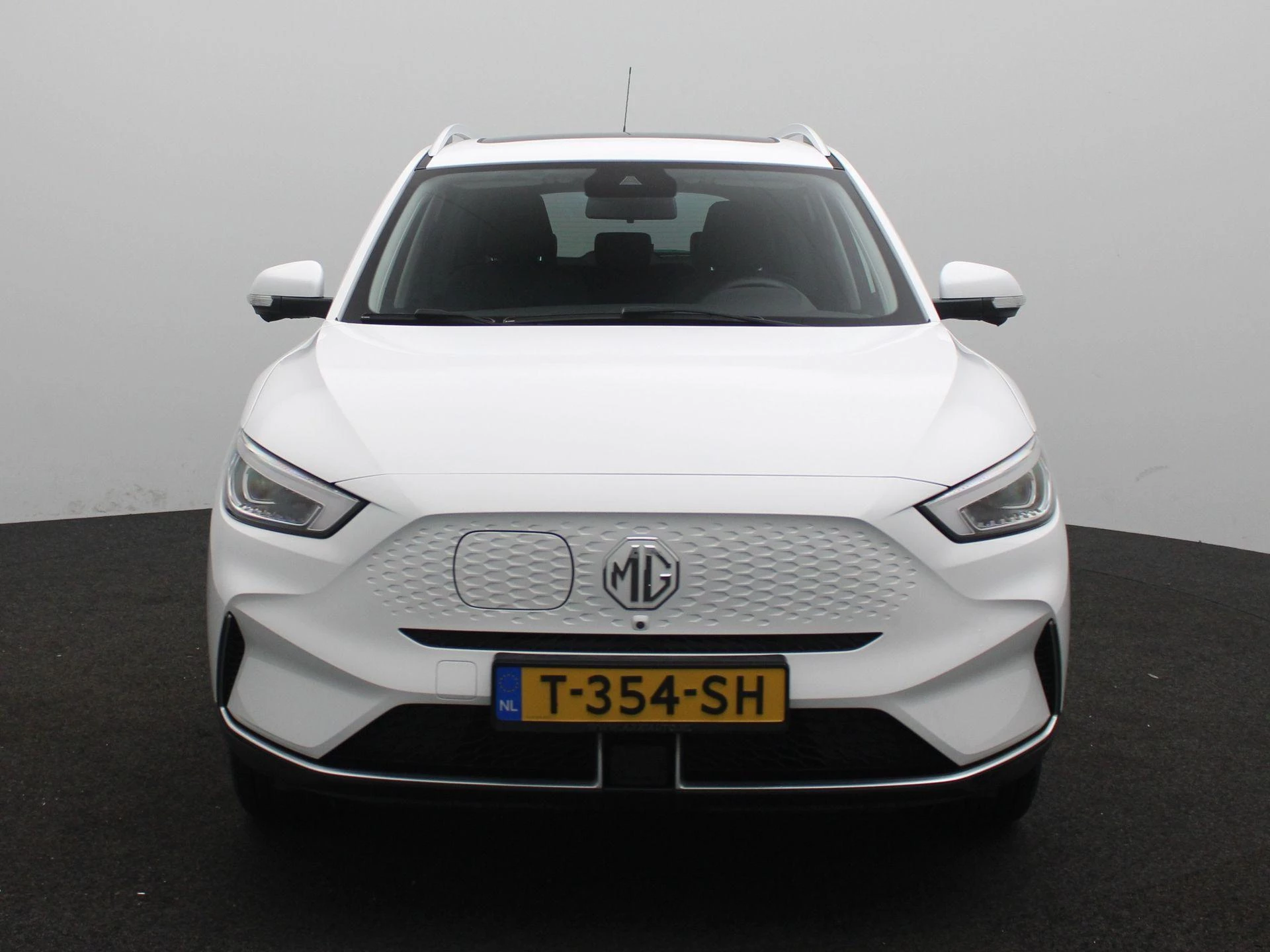 MG ZS EV Standard Range Luxury 50 kWh