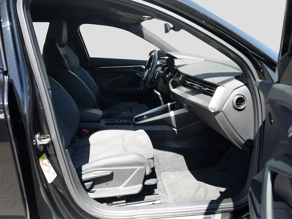 Audi RS3 Sportback 2.5 TFSI SportAGA Optik schwarz+
