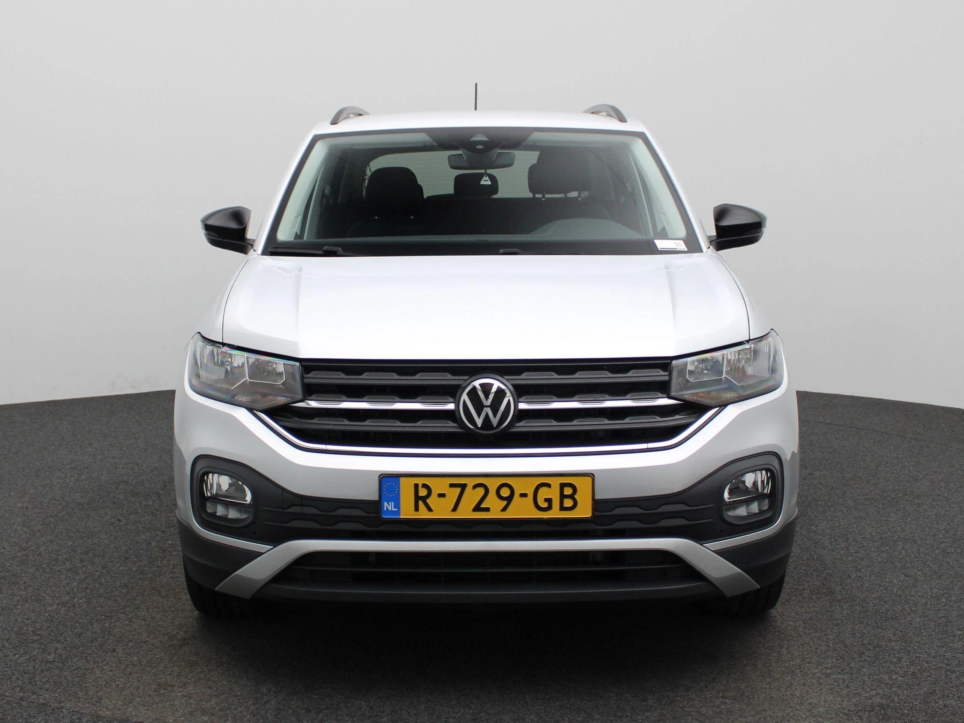 Volkswagen-T-Cross-image-2