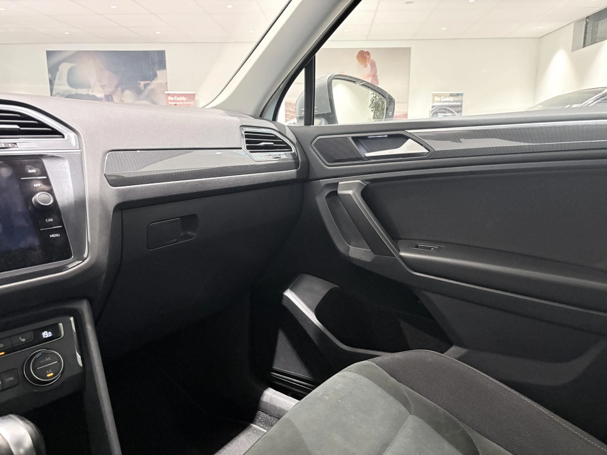 Volkswagen-Tiguan Allspace-image-27