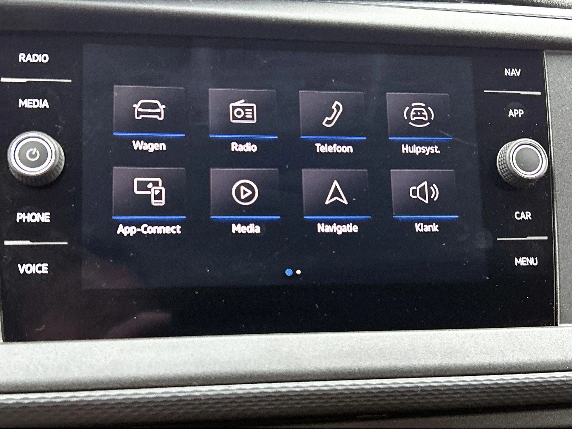 Volkswagen-Transporter-image-8