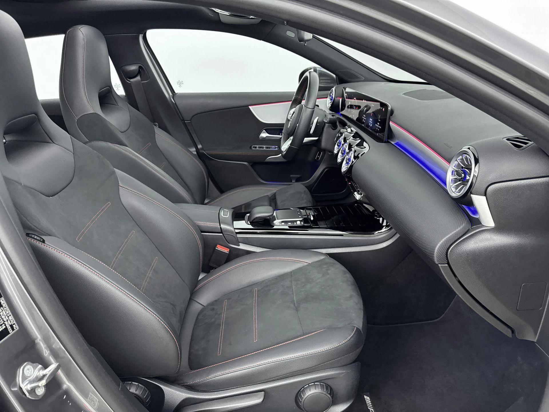 Mercedes-Benz-A-Klasse-image-28