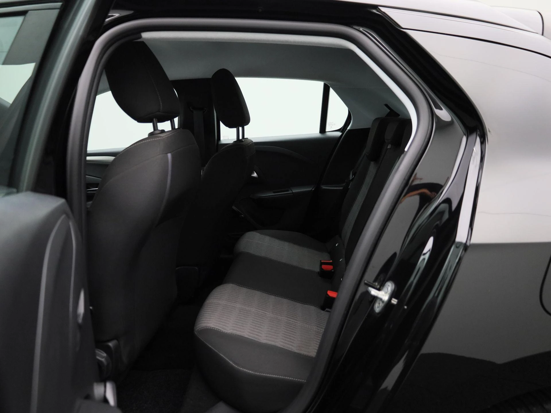 Opel-Corsa-image-9