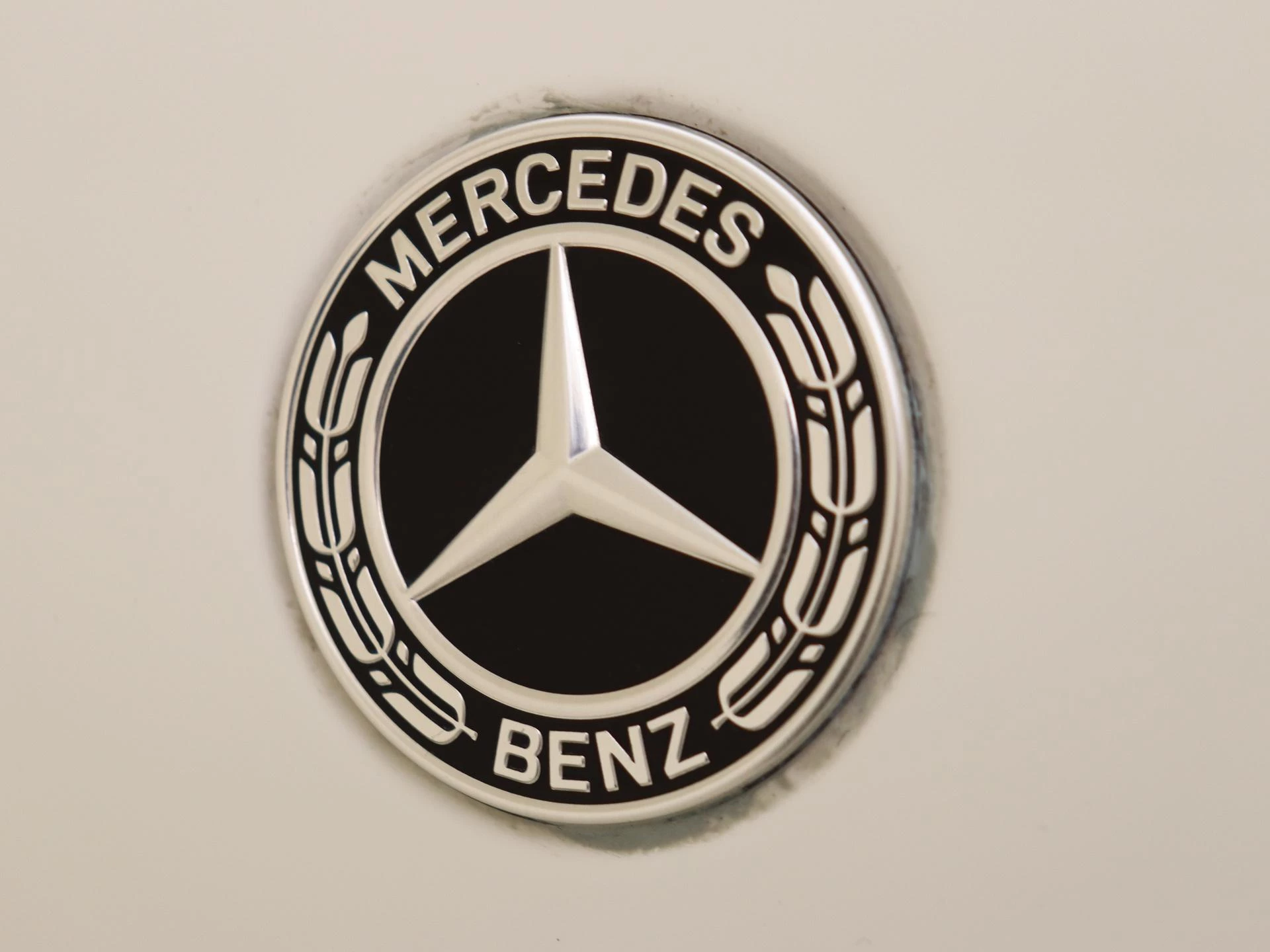 Mercedes-Benz-GLC-image-32