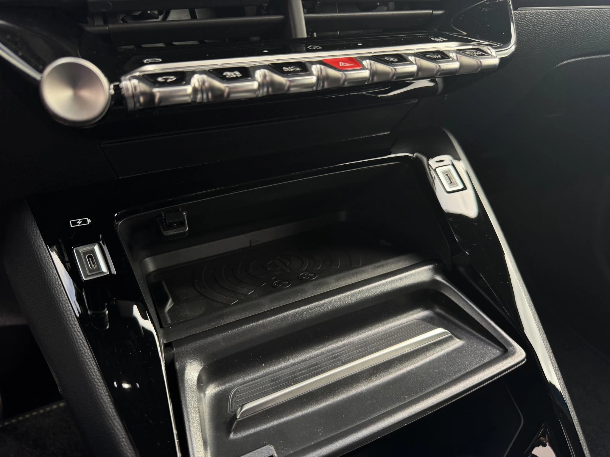 Peugeot-208-image-19