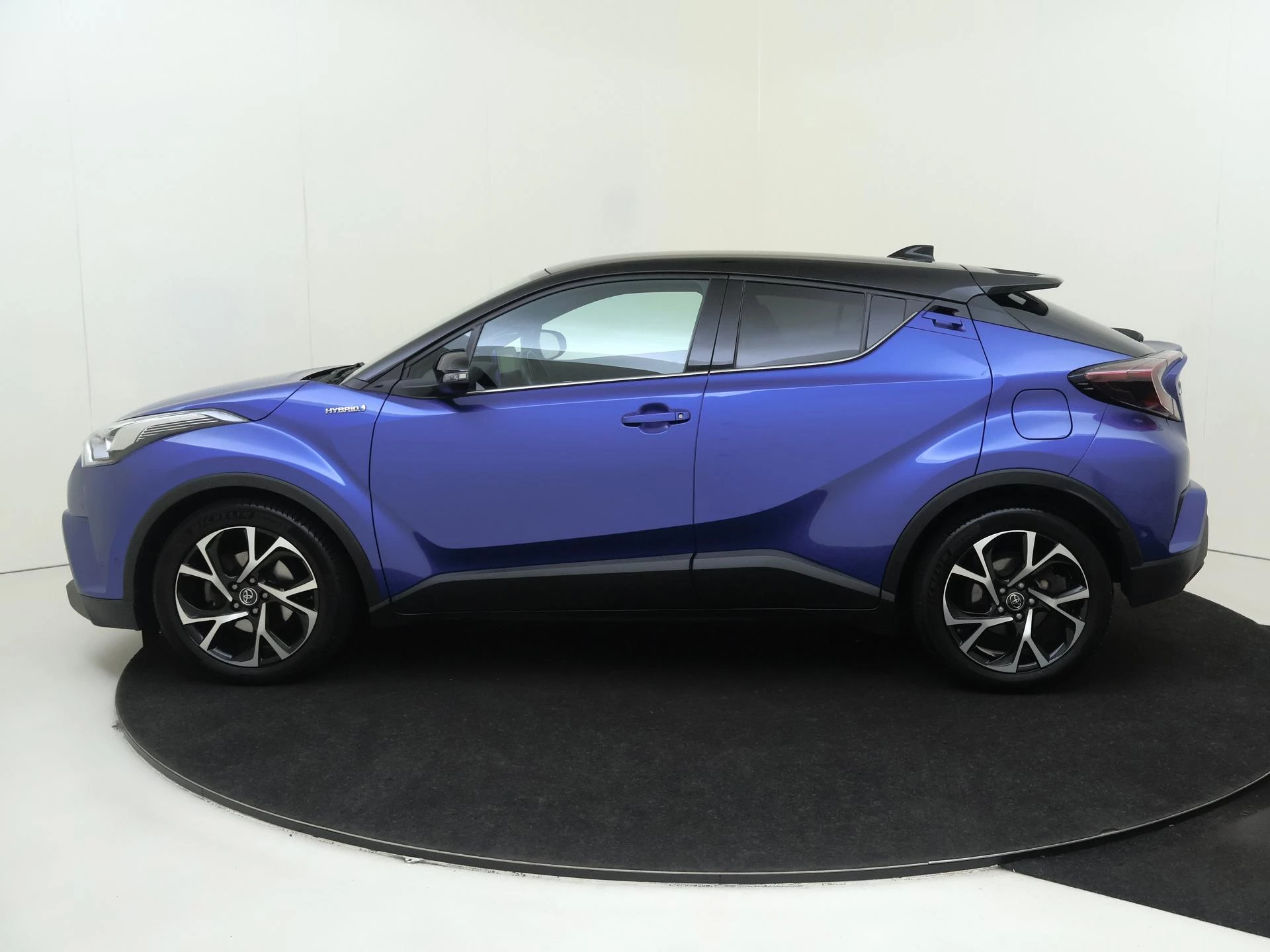 Toyota C-HR 1.8 Hybrid Bi-Tone Plus