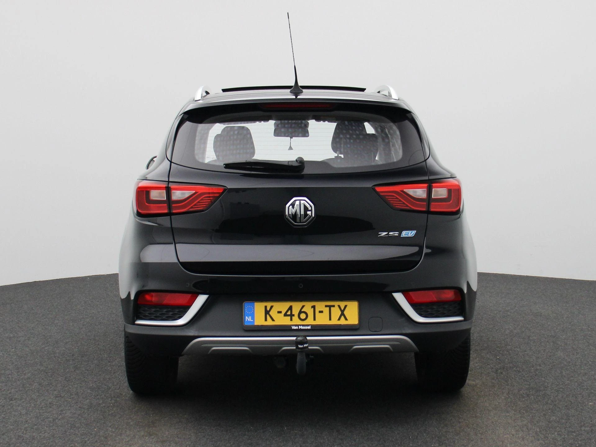 MG-ZS EV-image-5