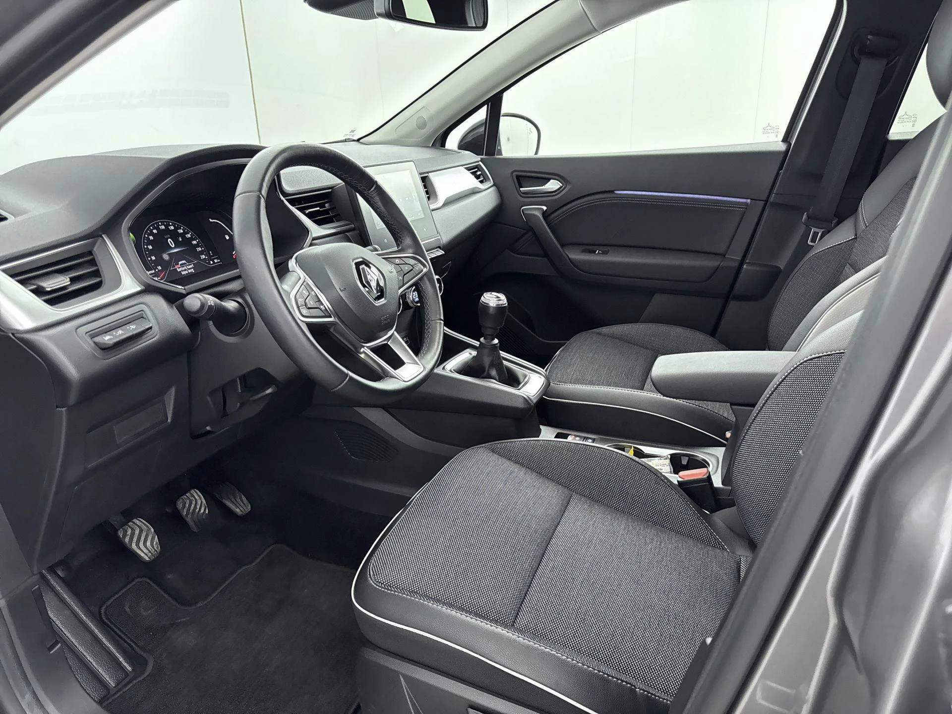 Renault-Captur-image-17