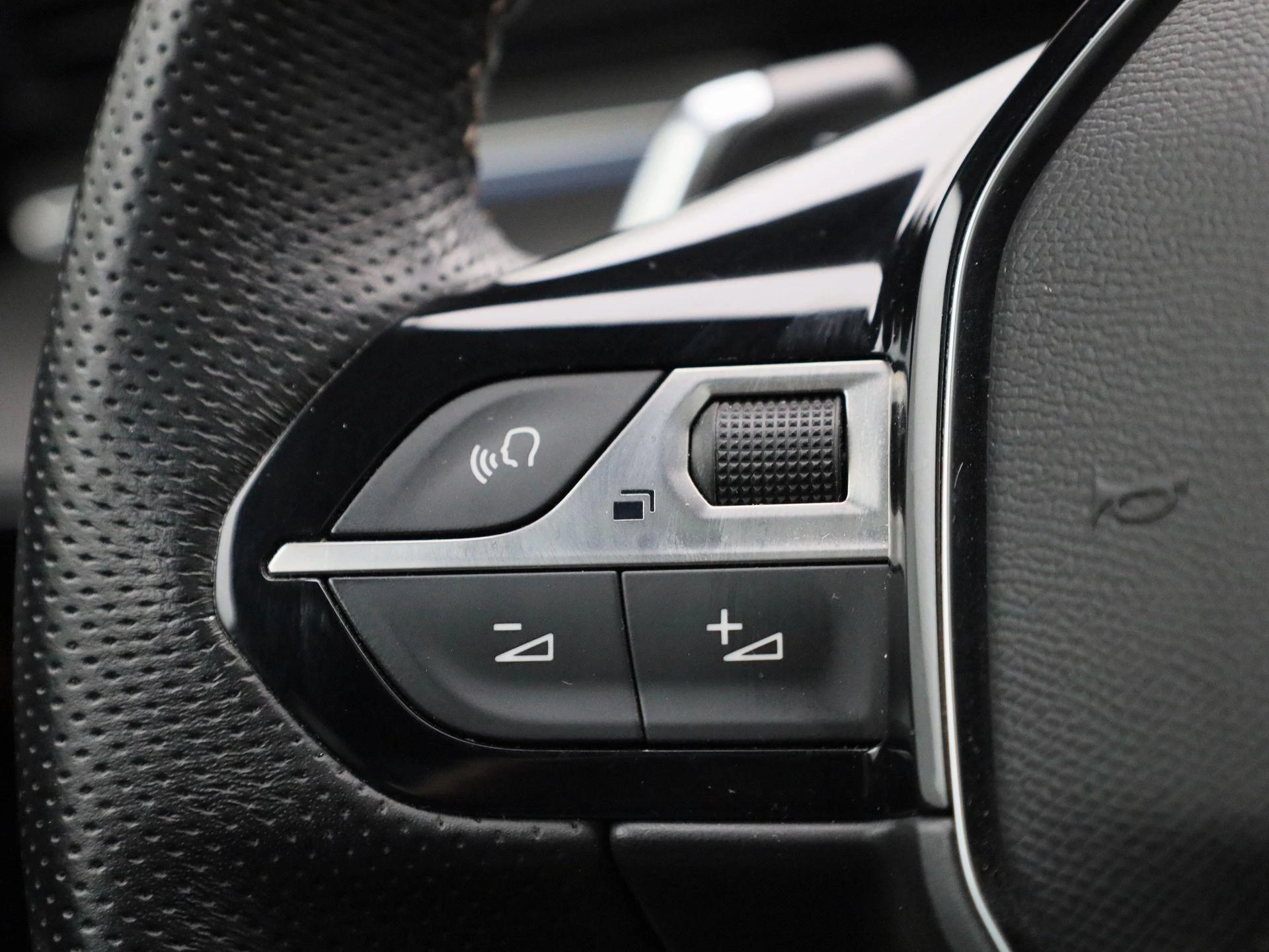 Peugeot-508-image-19