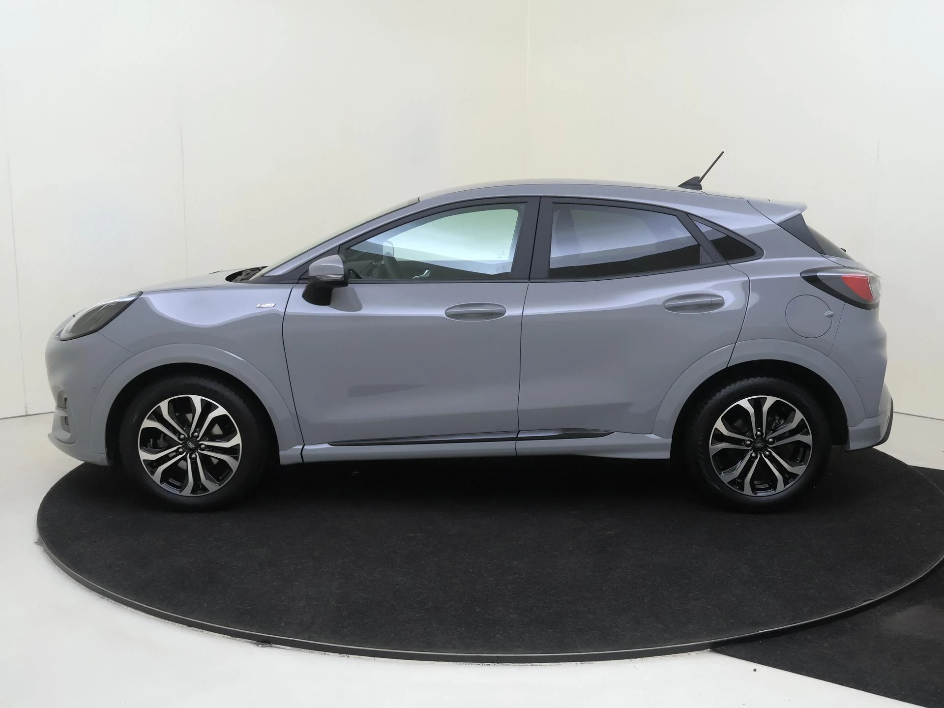 Ford-Puma-image-7