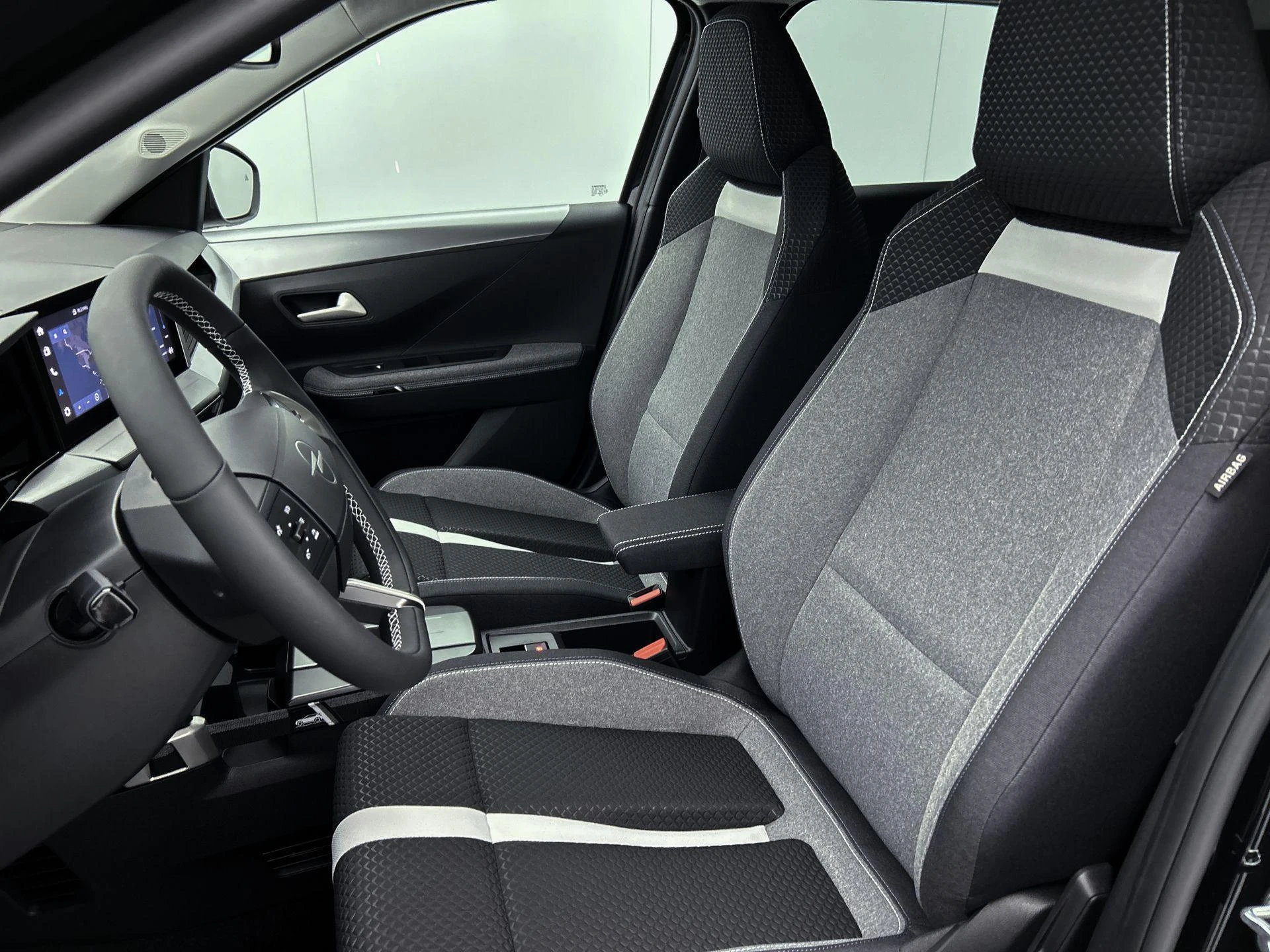Opel-Frontera-image-5