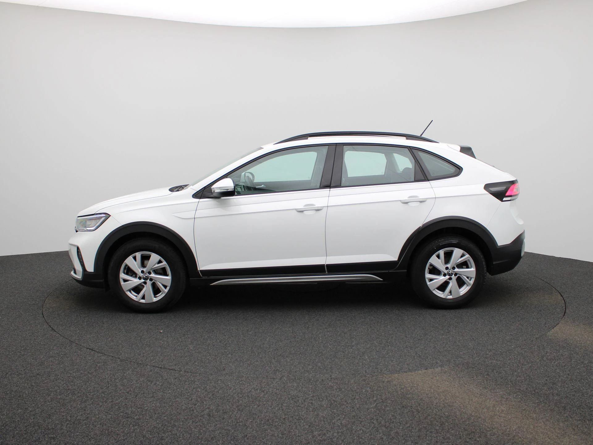 Volkswagen-Taigo-image-3