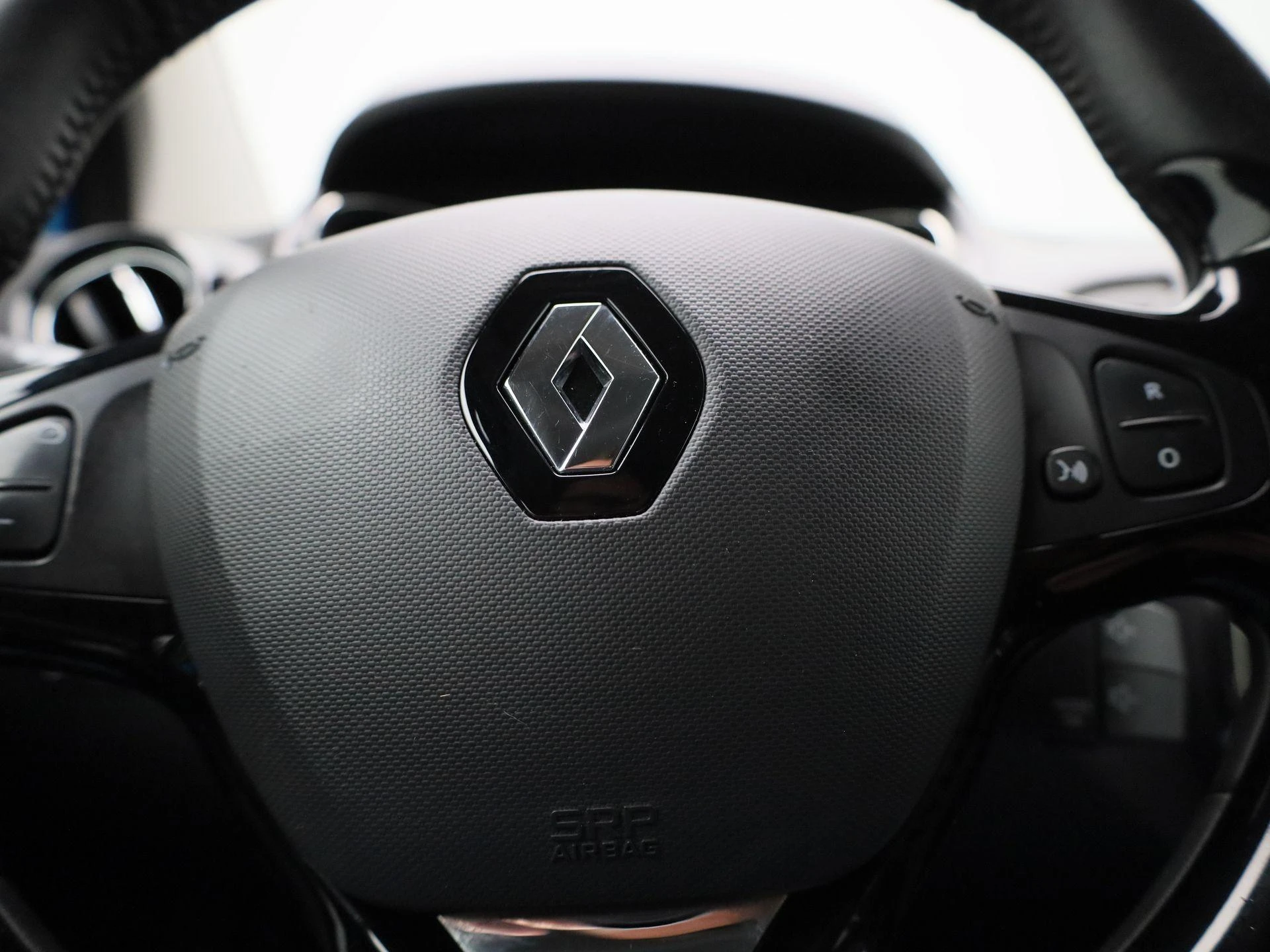 Renault-Captur-image-24